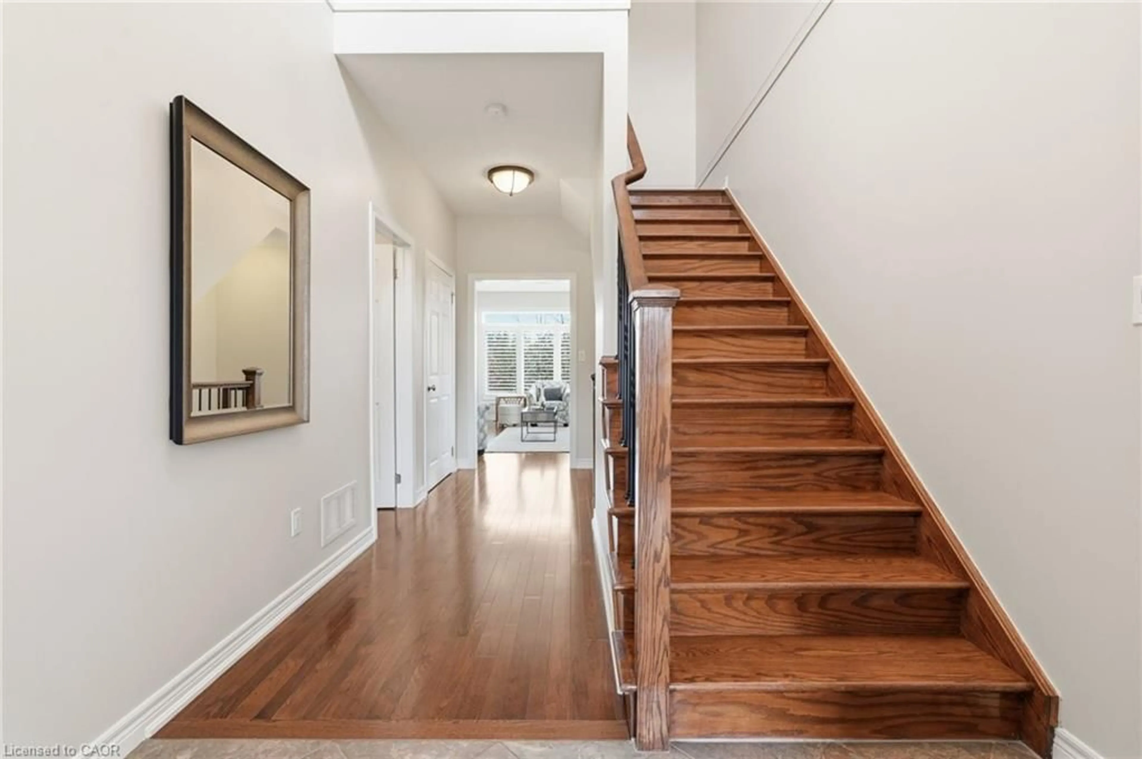 Indoor entryway for 253 Millview Crt, Rockwood Ontario N0B 2K0