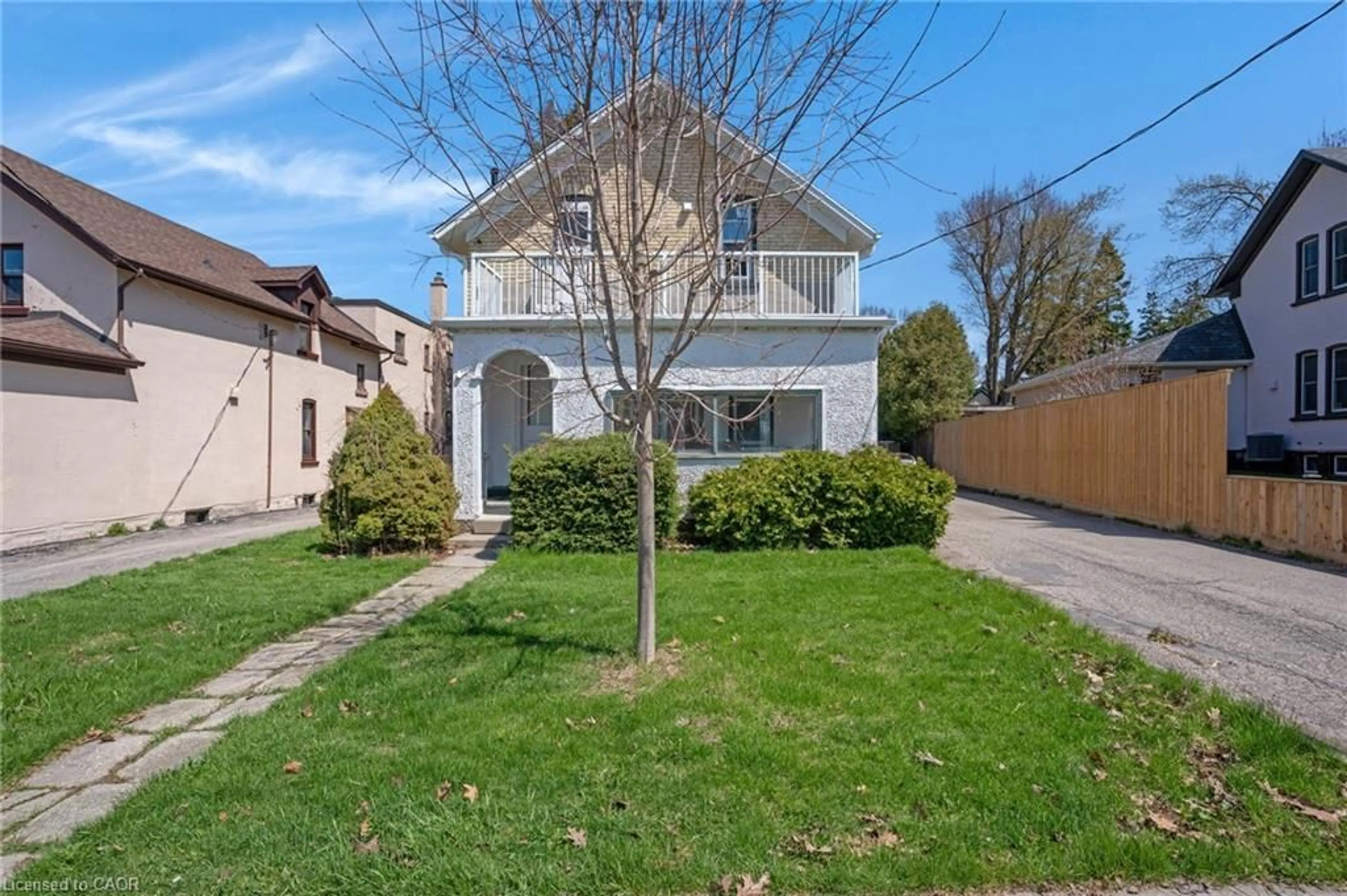 A pic from outside/outdoor area/front of a property/back of a property/a pic from drone, street for 22 Samuel St, Kitchener Ontario N2H 1P1