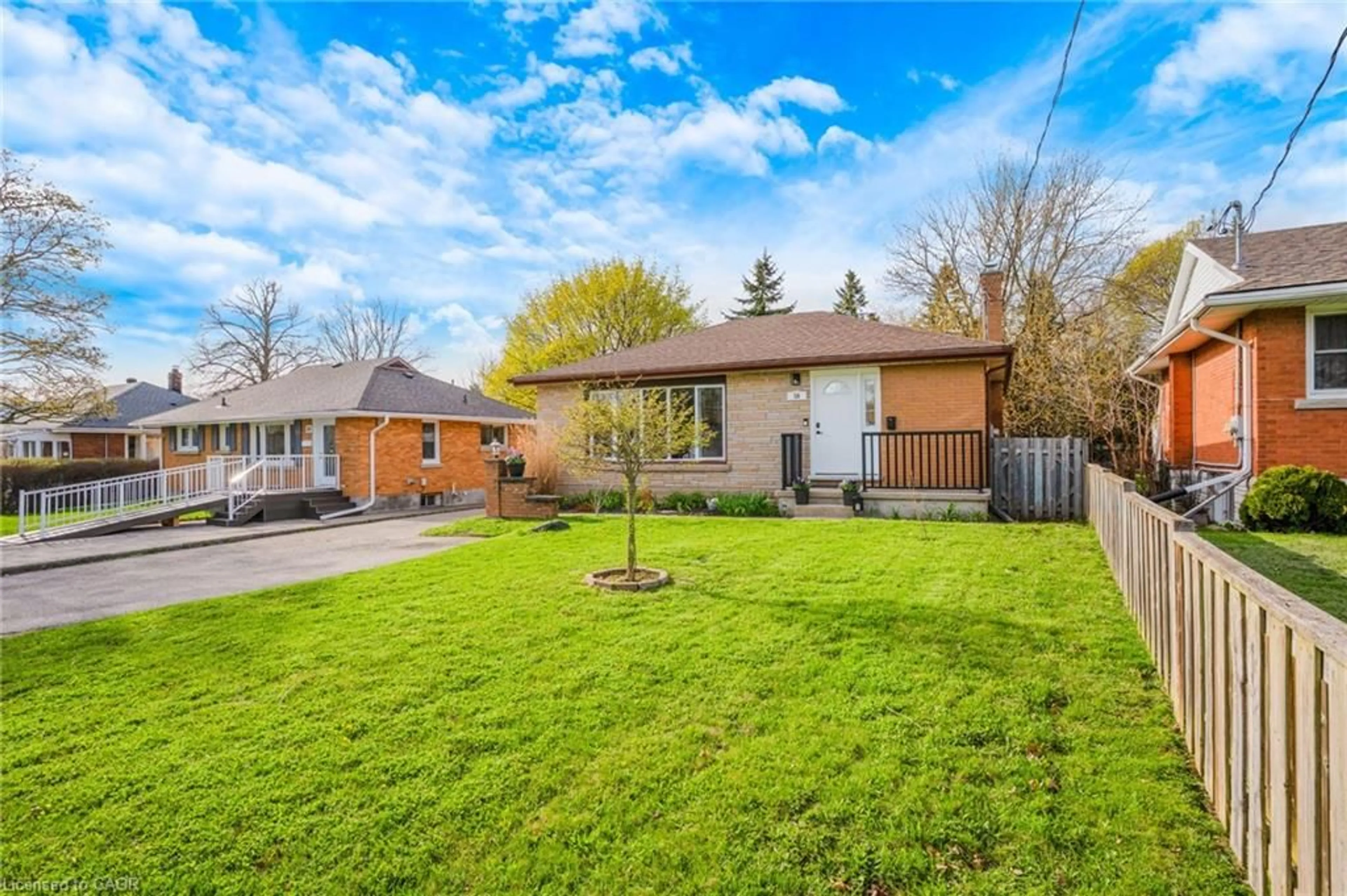 Home with brick exterior material, street for 36 Hilltop Dr, Cambridge Ontario N1R 1T1