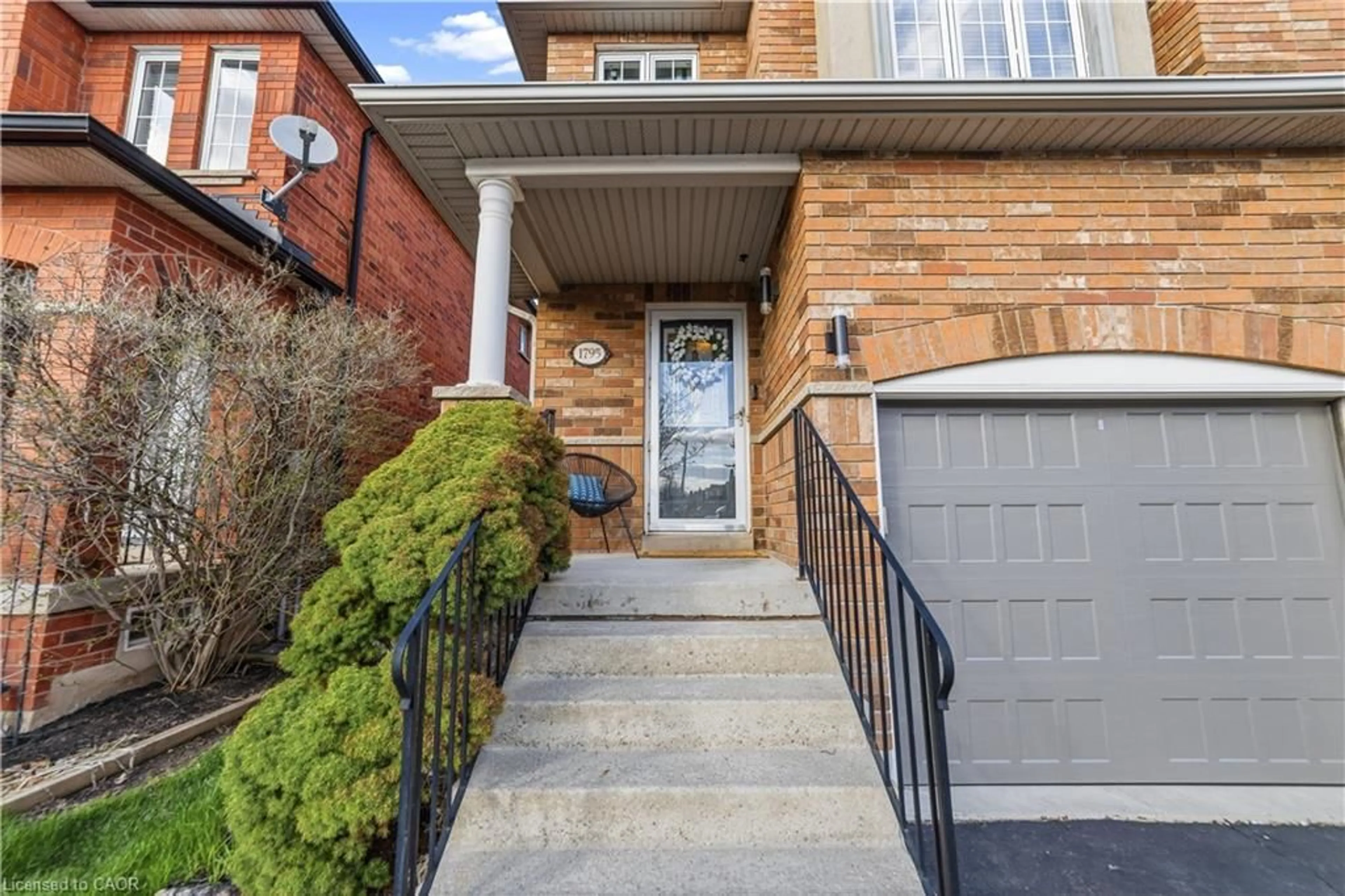 Home with brick exterior material, street for 1795 Creek Way, Burlington Ontario L7L 6R1