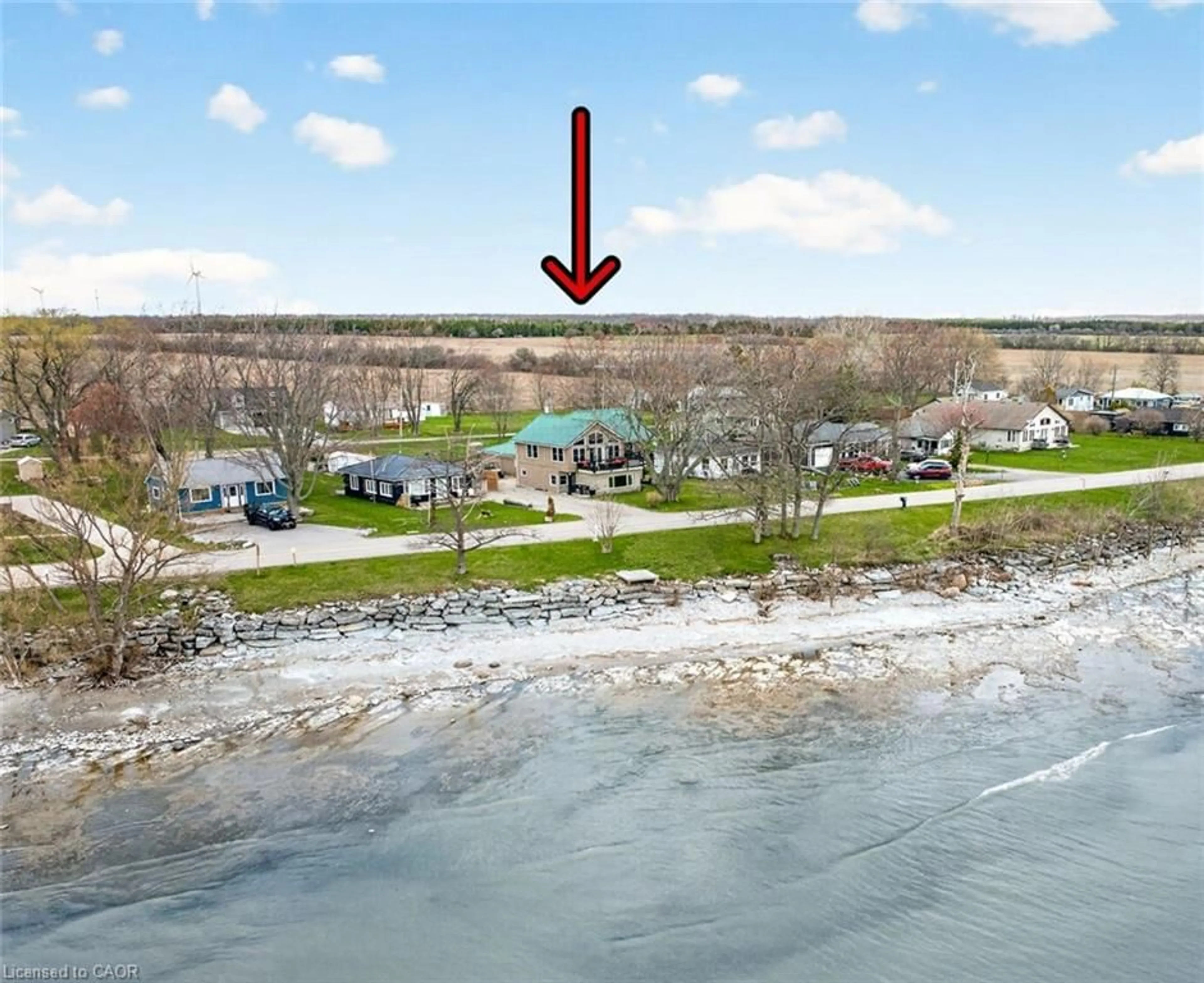 A pic from outside/outdoor area/front of a property/back of a property/a pic from drone, water/lake/river/ocean view for 27 Blue Water Pky, Selkirk Ontario N0A 1P0