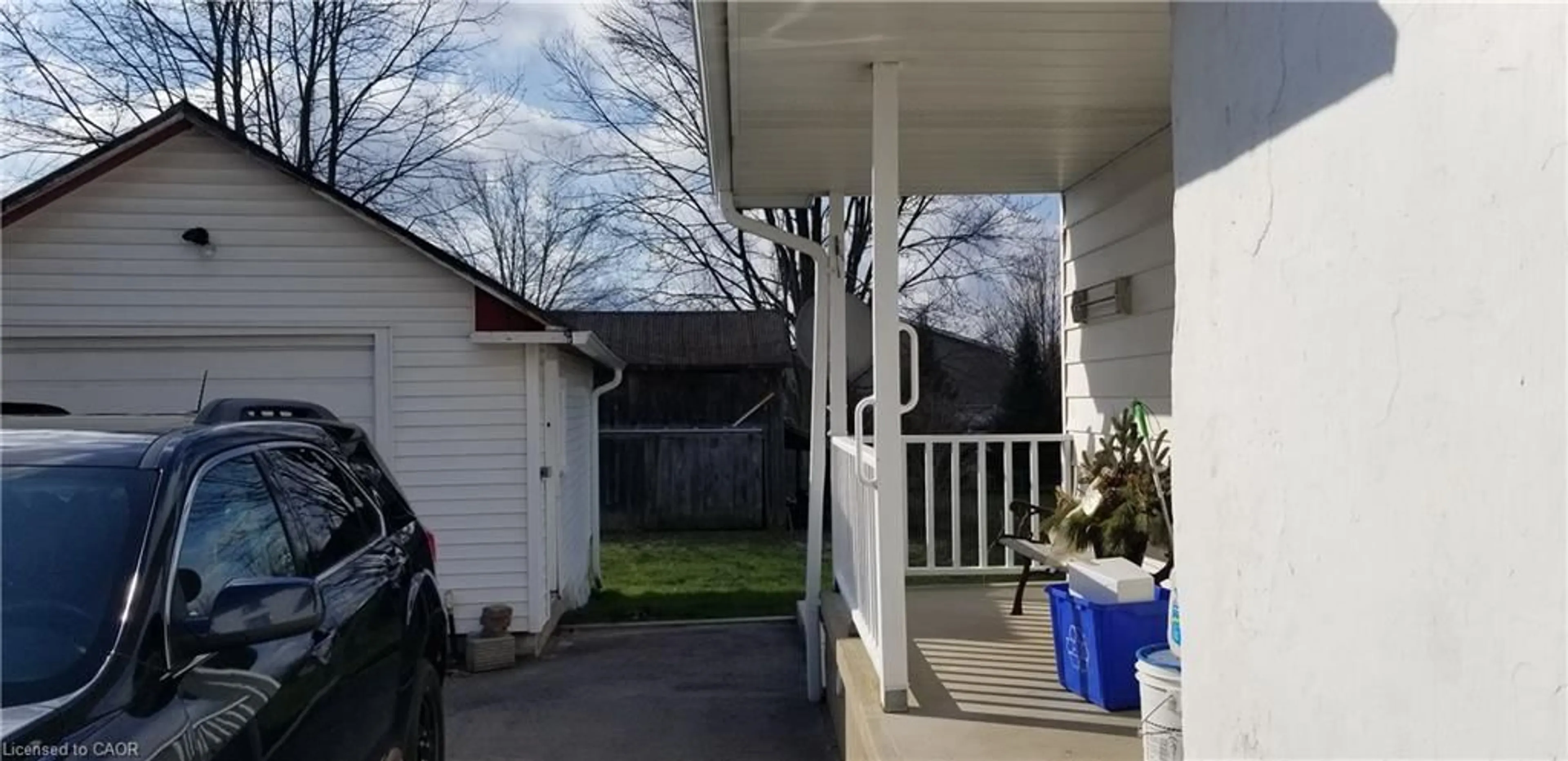Patio, street for 36 John St, Bright Ontario N0J 1B0
