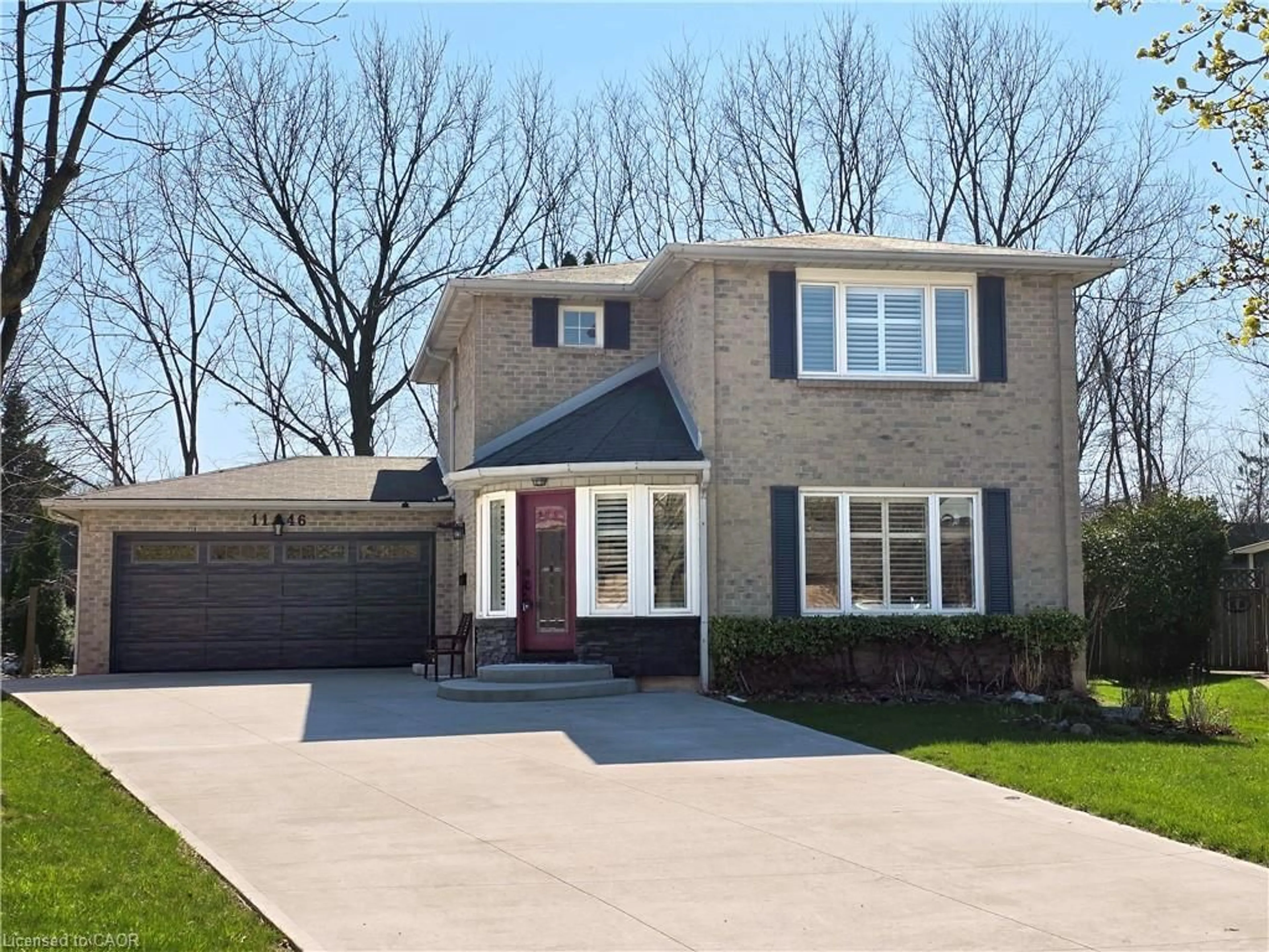 Home with brick exterior material, street for 1146 Campbell Crt, Burlington Ontario L7S 1Z7