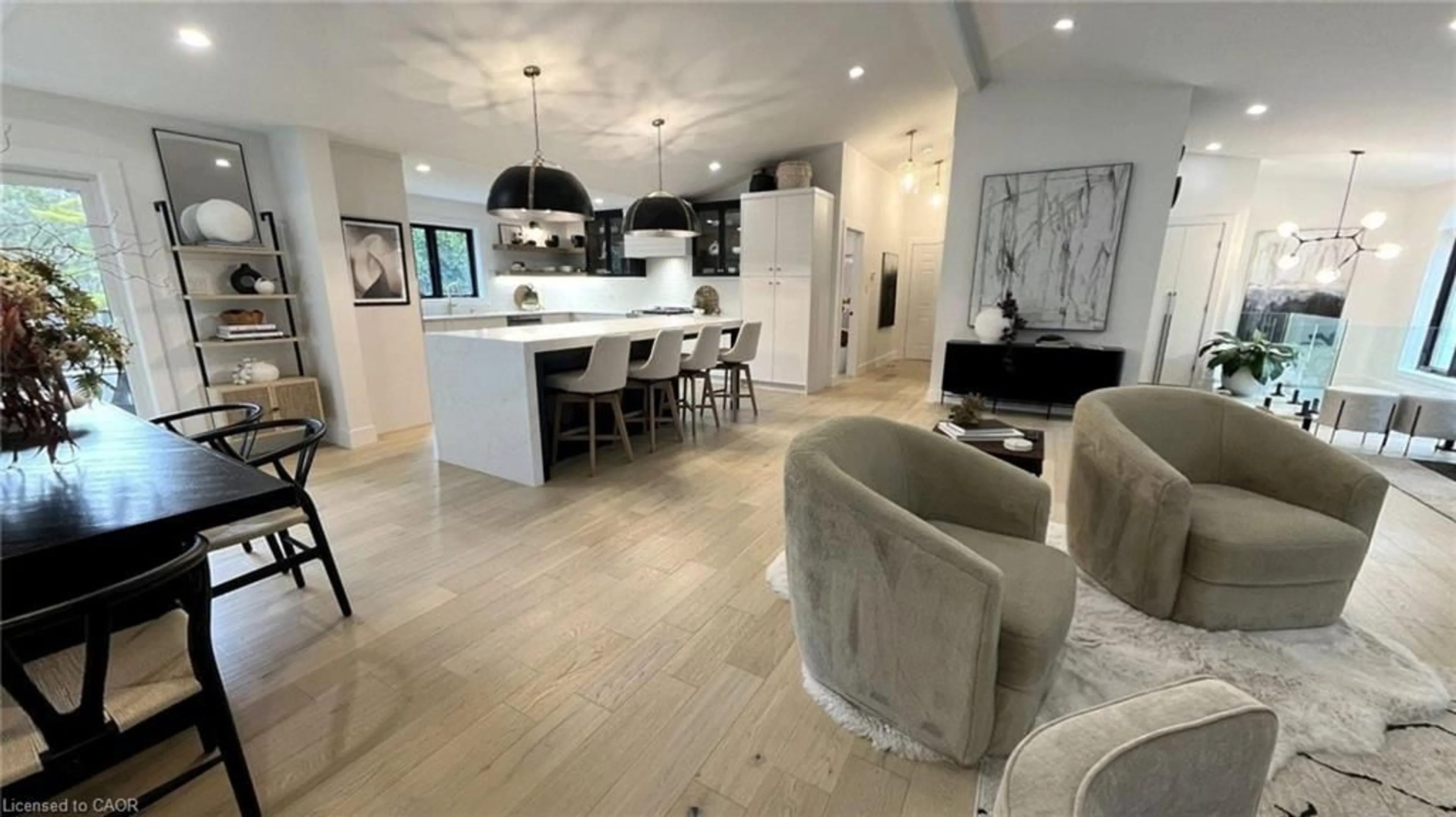 Open concept kitchen, ceramic/tile floor for 10118 John St, Grand Bend Ontario N0M 1T0