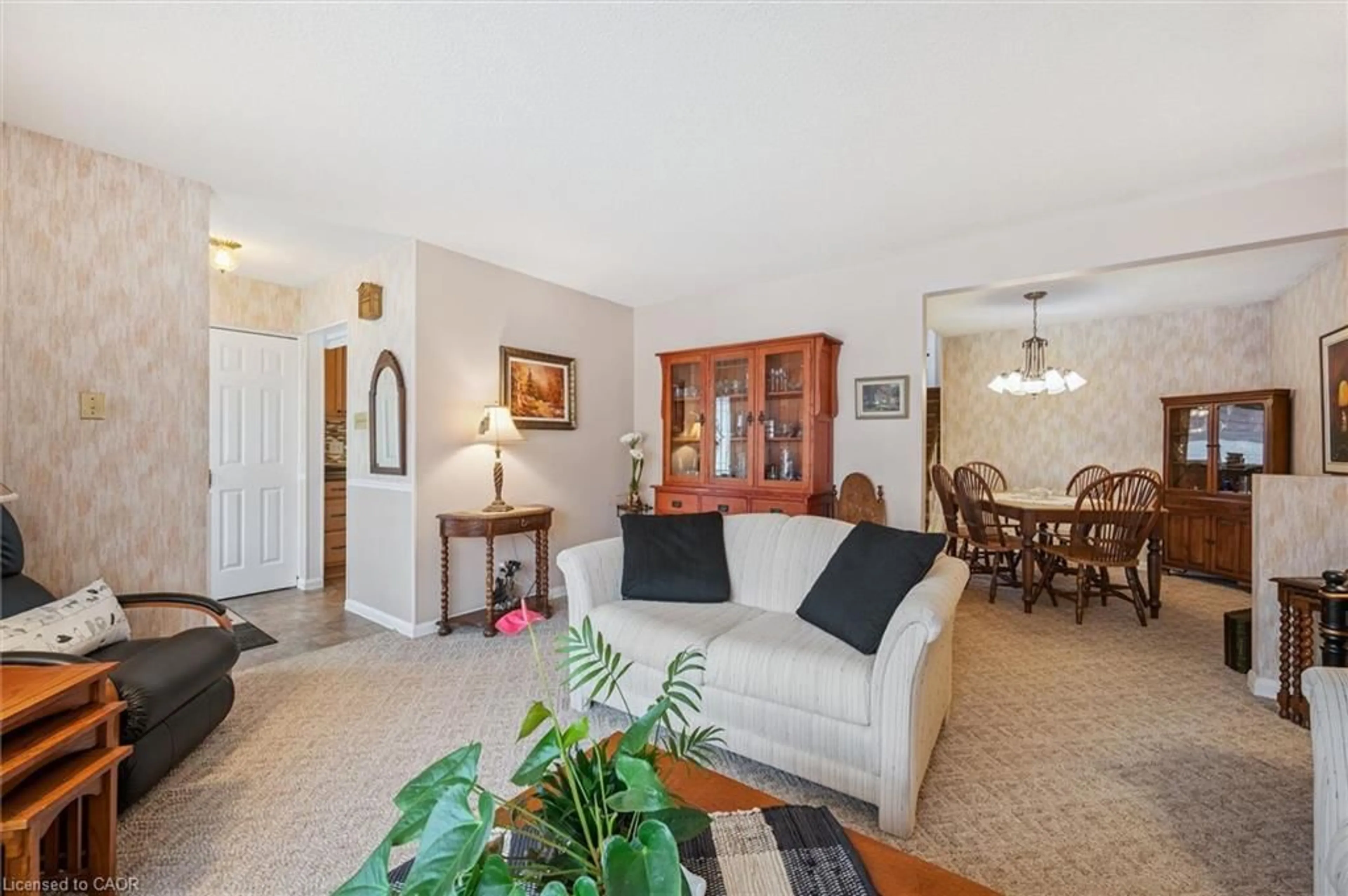 Living room with furniture, unknown for 233 Laurentian Dr, Kitchener Ontario N2E 2G5