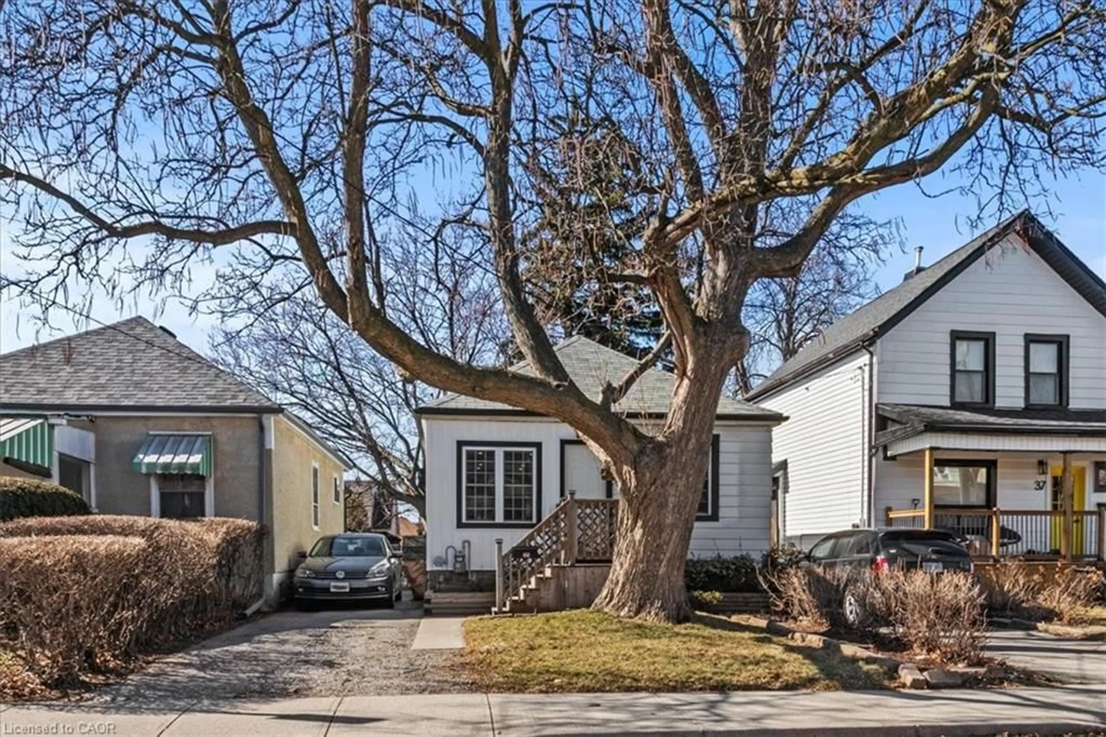 Unknown for 29 Wexford Ave, Hamilton Ontario L8H 4M2