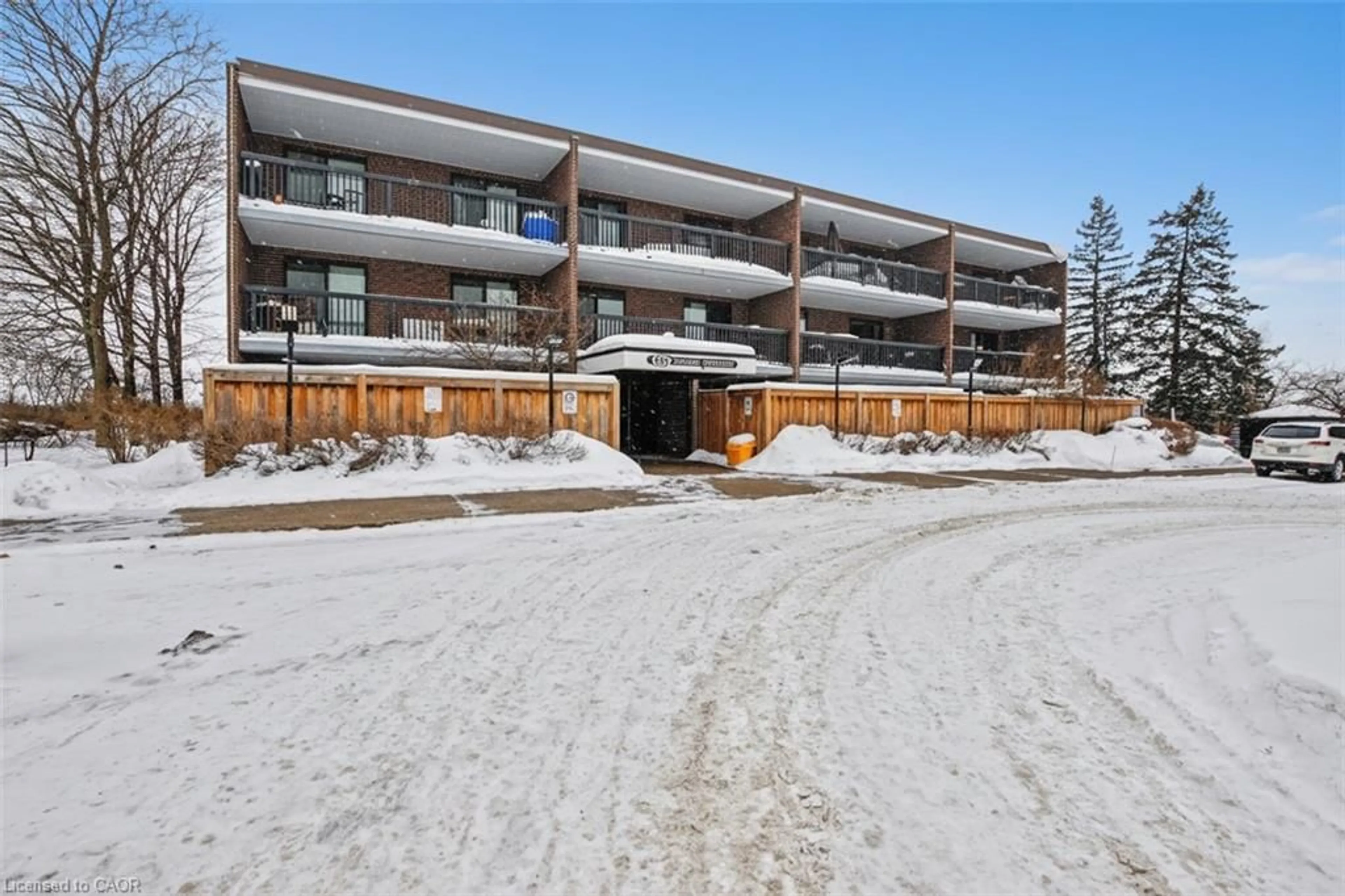Patio, unknown for 63 Conroy Cres #52, Guelph Ontario N1G 2V5