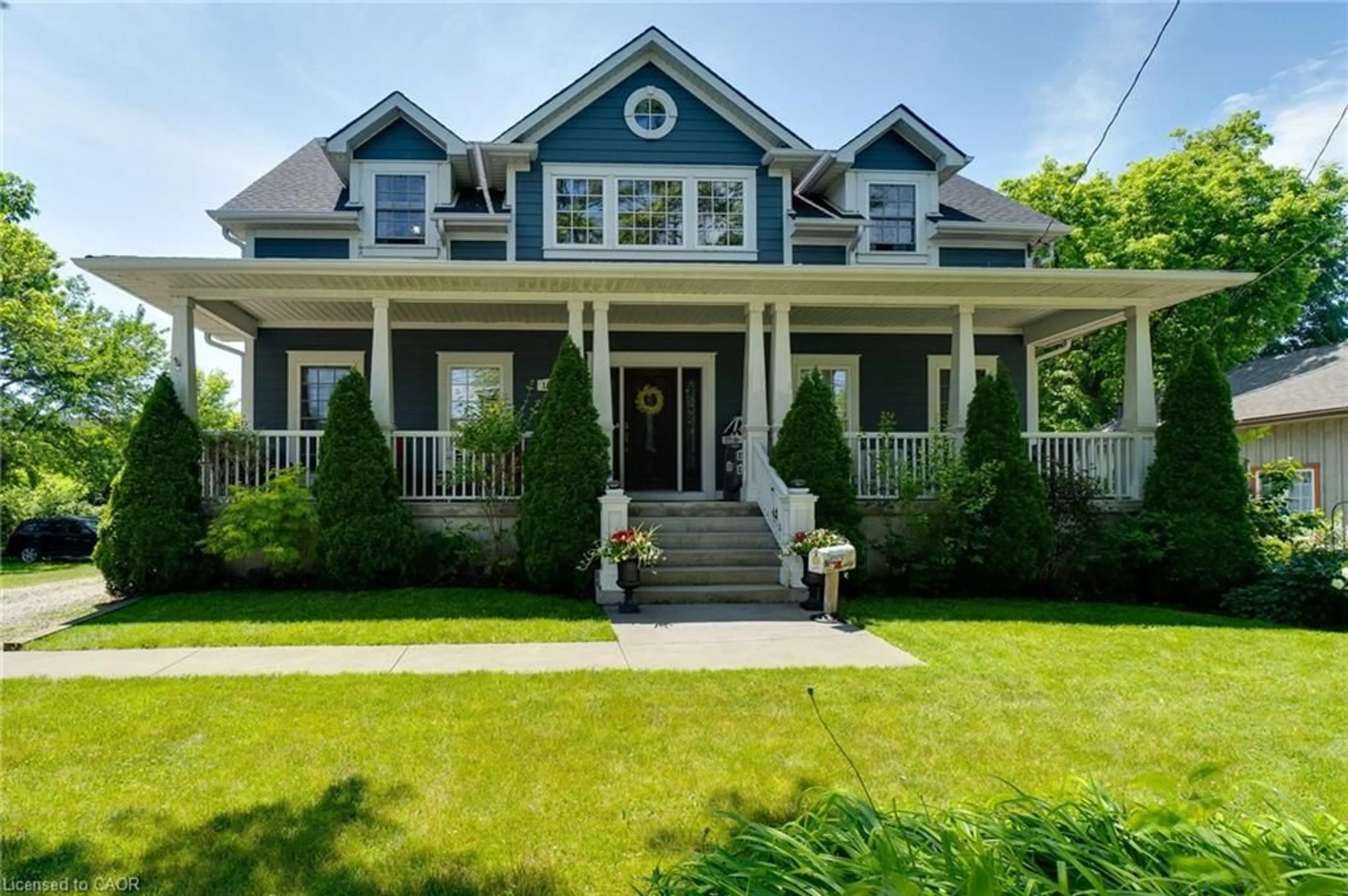 Home with vinyl exterior material, street for 1026 Beach Blvd, Hamilton Ontario L8H 6Z4