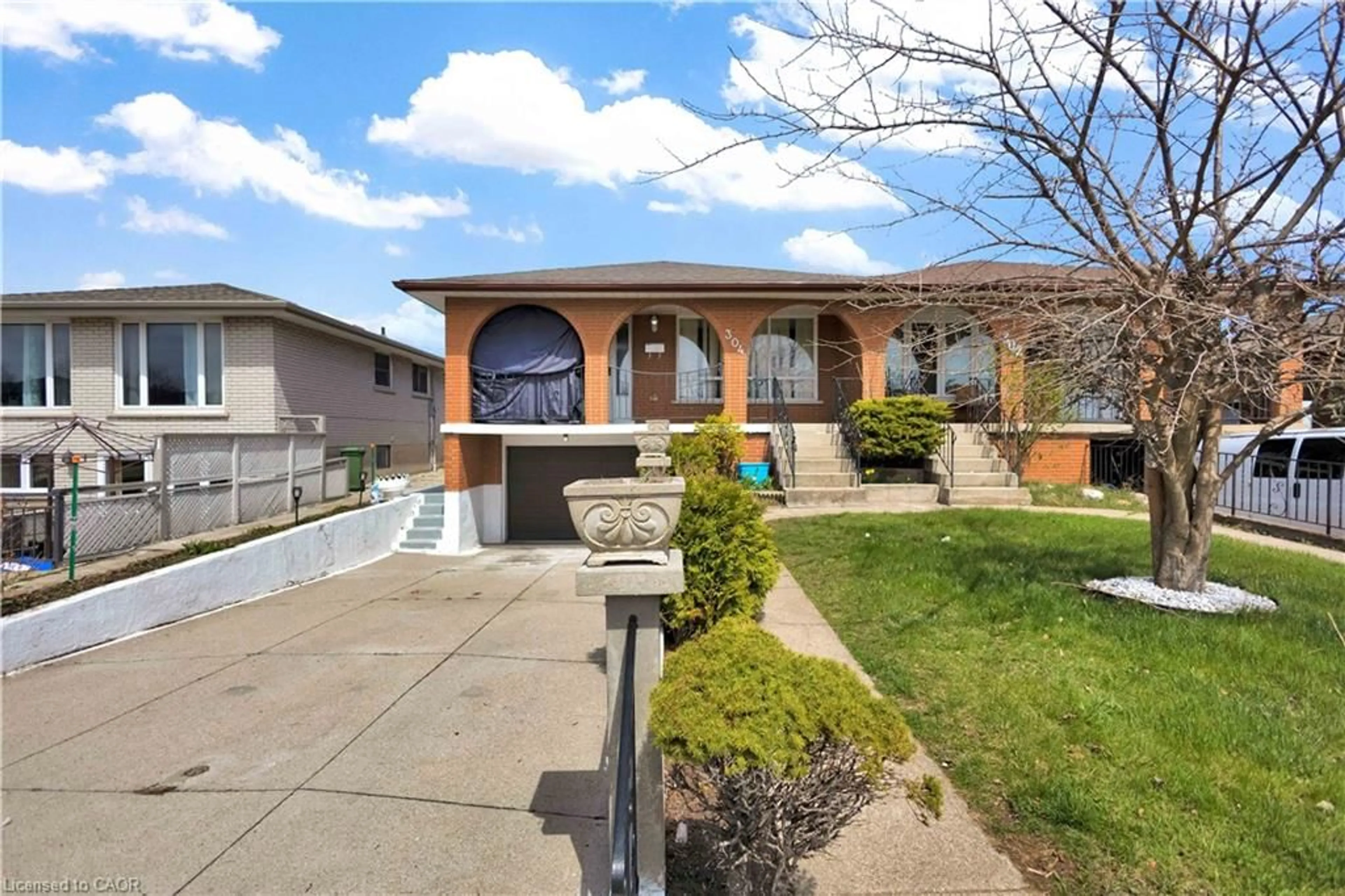 Unknown for 304 Celtic Dr, Stoney Creek Ontario L8E 3S2