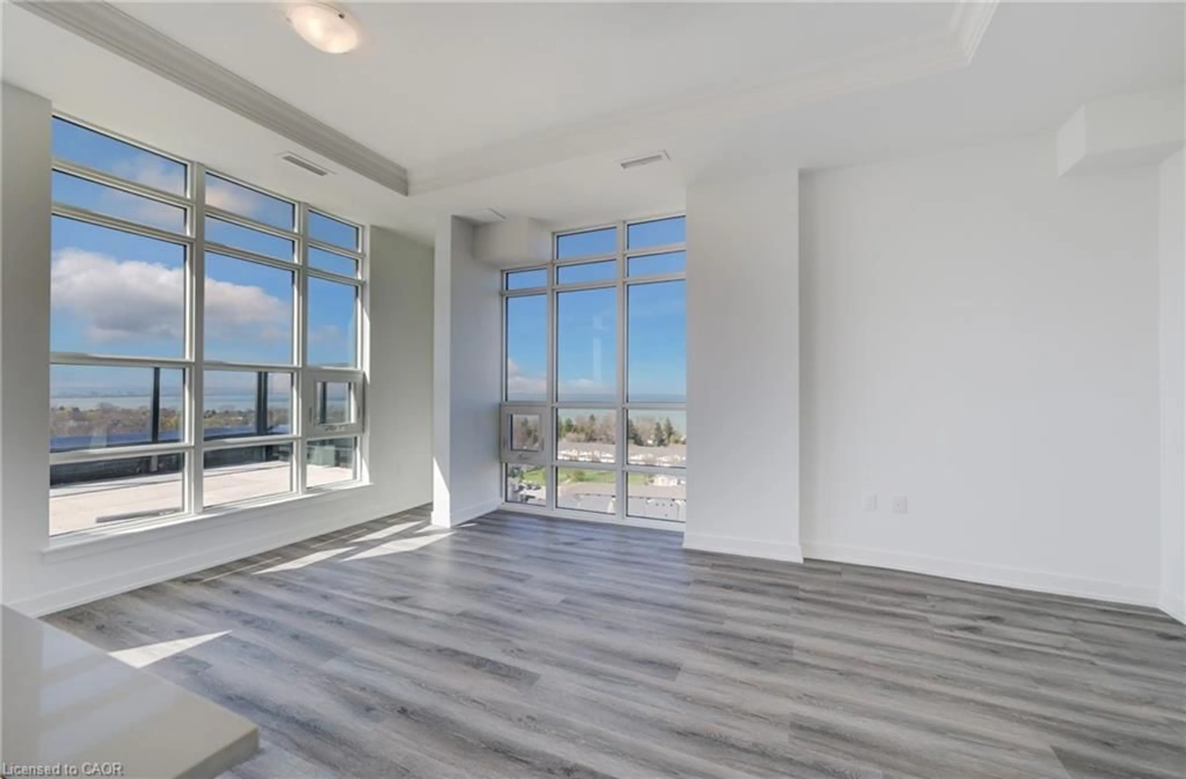 A pic of a room for 461 Green Rd #P1203, Hamilton Ontario L8E 5B4