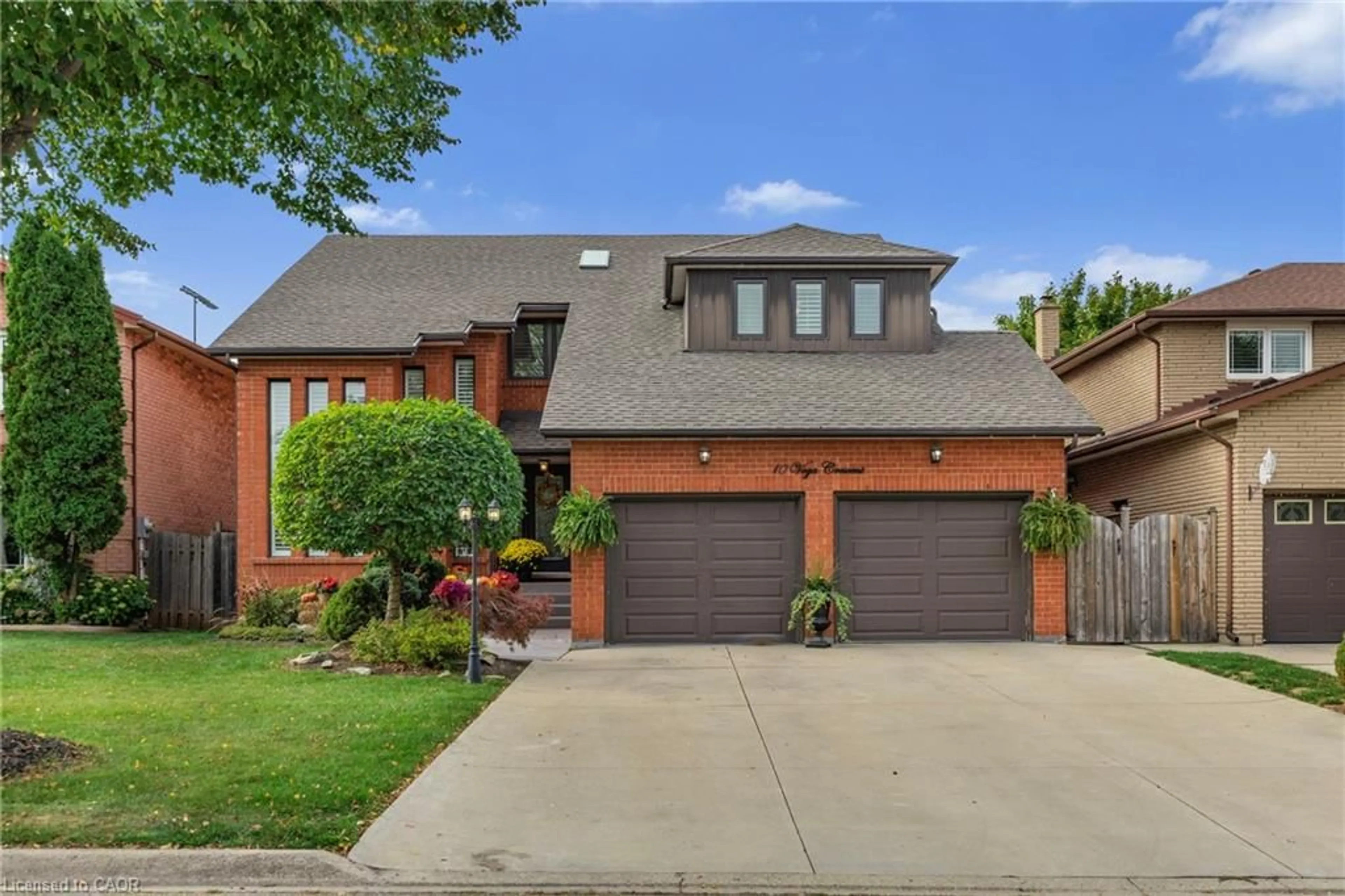 Home with brick exterior material, street for 10 Vega Cres, Stoney Creek Ontario L8E 4S7
