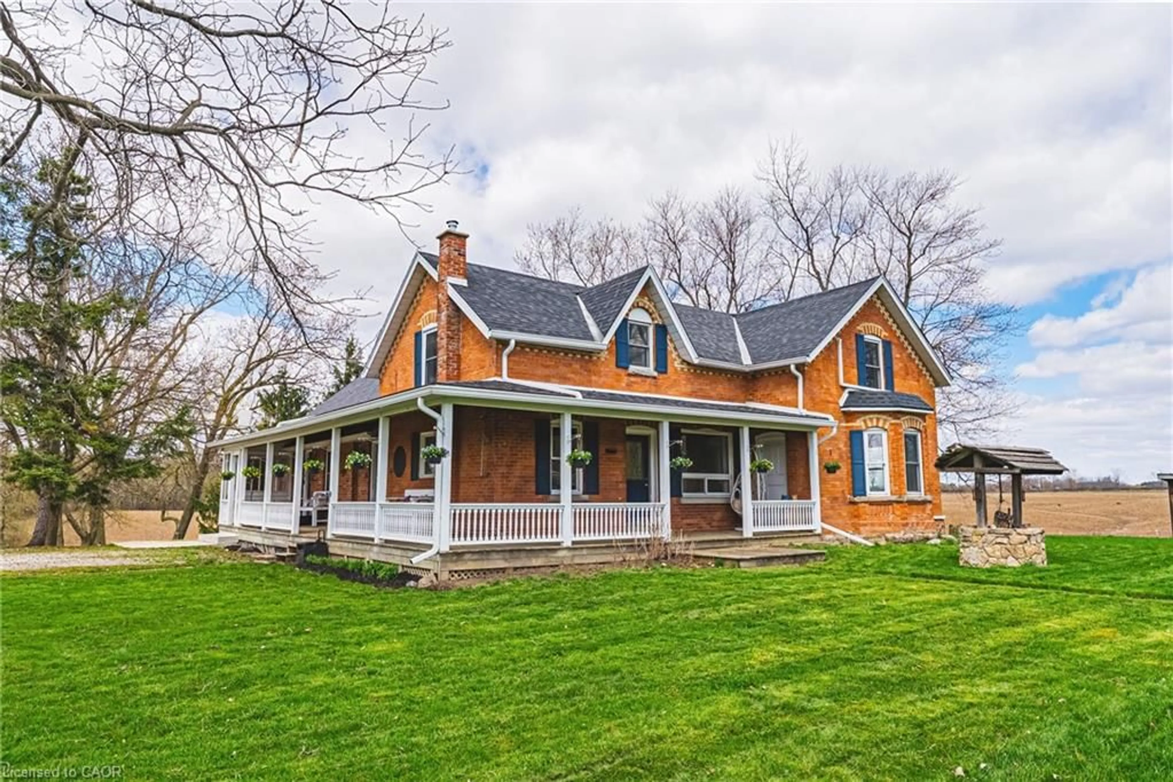 Home with vinyl exterior material, street for 1292 Glancaster Rd, Ancaster Ontario L9G 3L1
