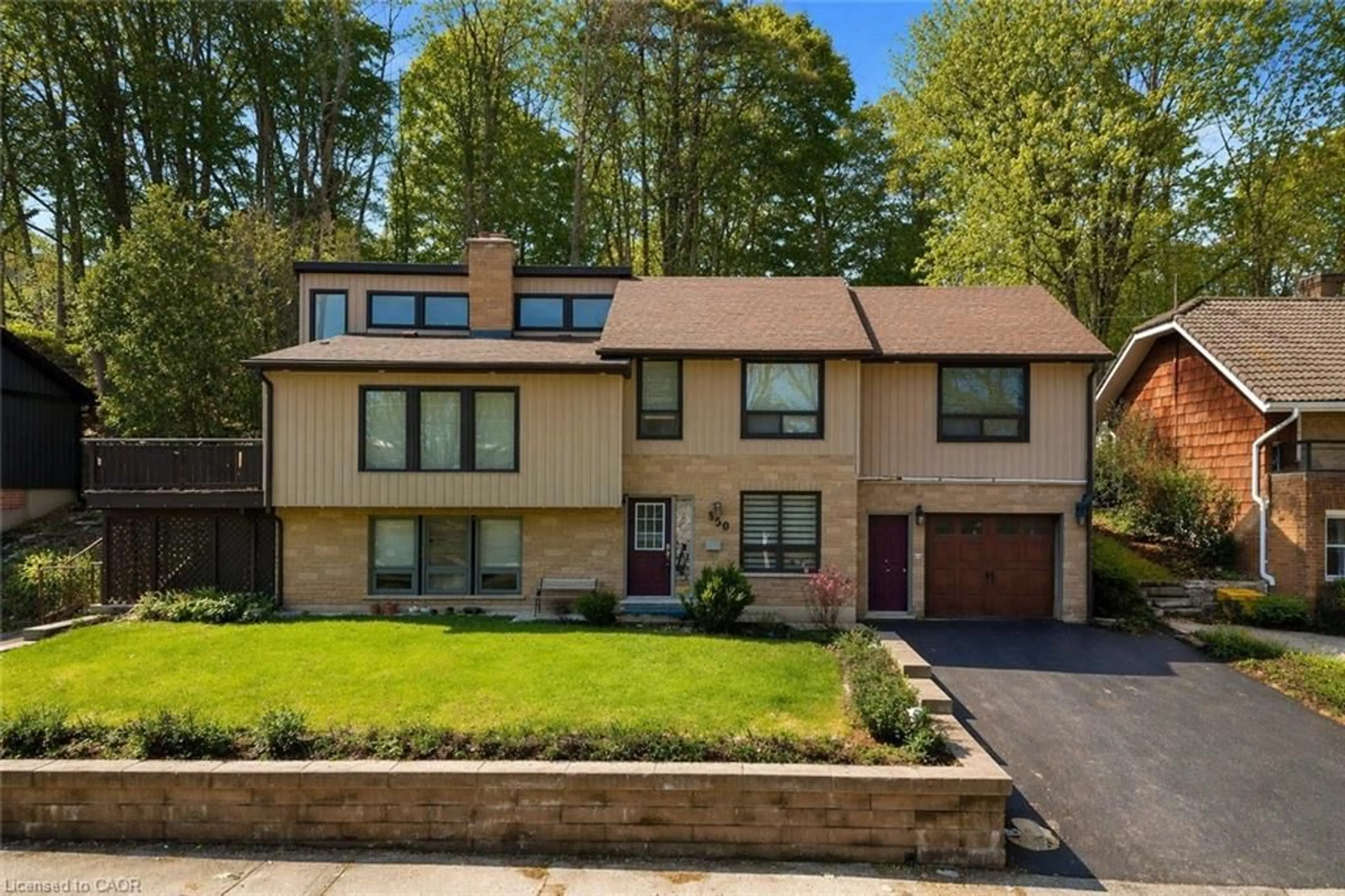 Home with brick exterior material, street for 530 Fountain St, Cambridge Ontario N3H 1J3