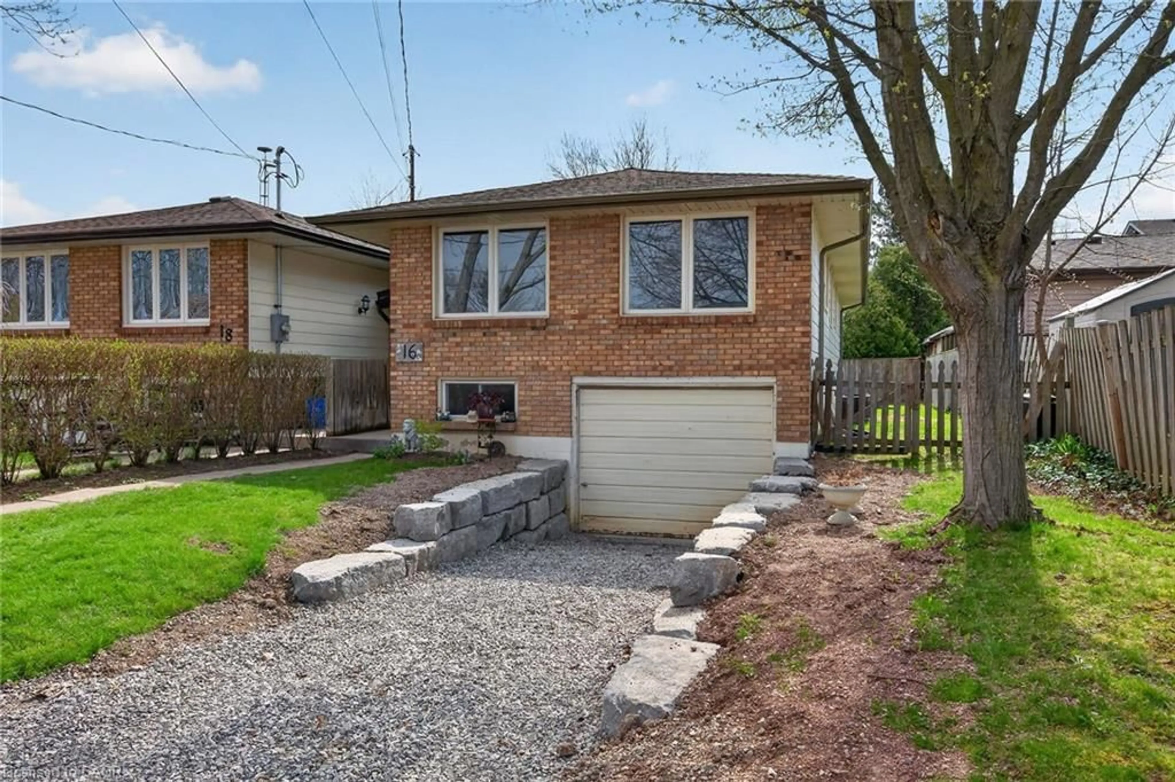Home with brick exterior material, street for 16 Maccoll Pl, Caledonia Ontario N3W 1K4