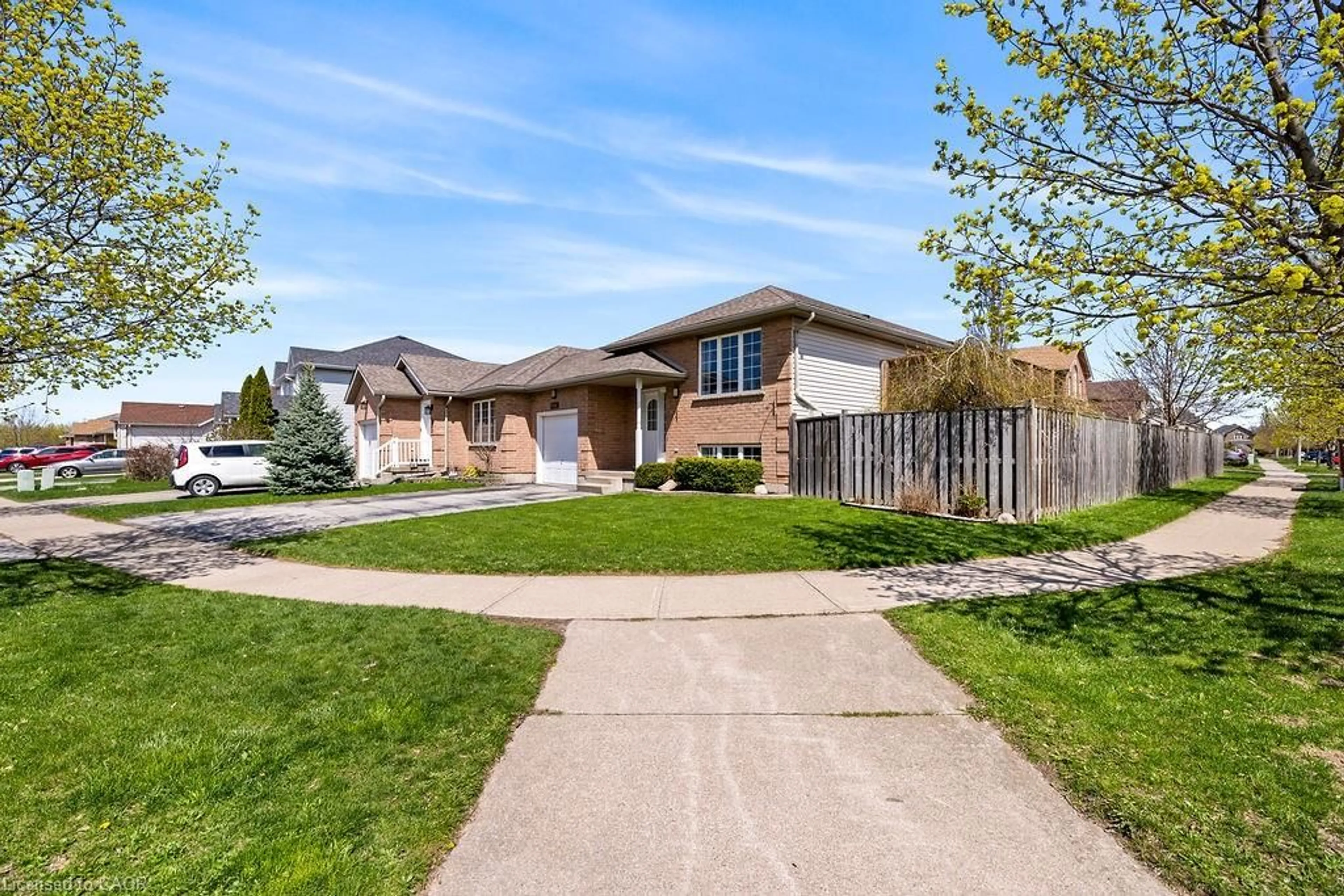 Home with brick exterior material, street for 4497 Weltman Way, Beamsville Ontario L0R 1B9