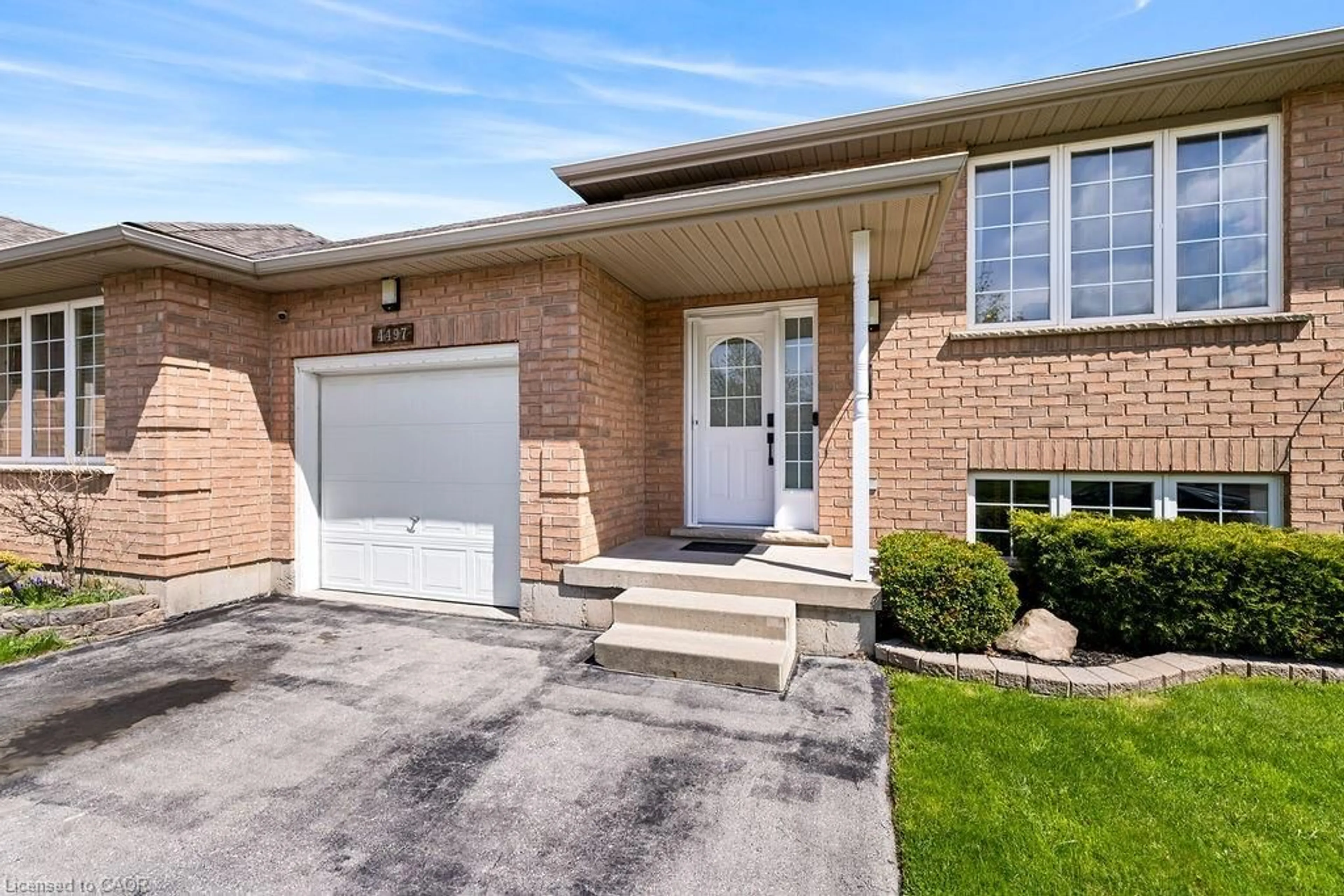 Home with brick exterior material, street for 4497 Weltman Way, Beamsville Ontario L0R 1B9
