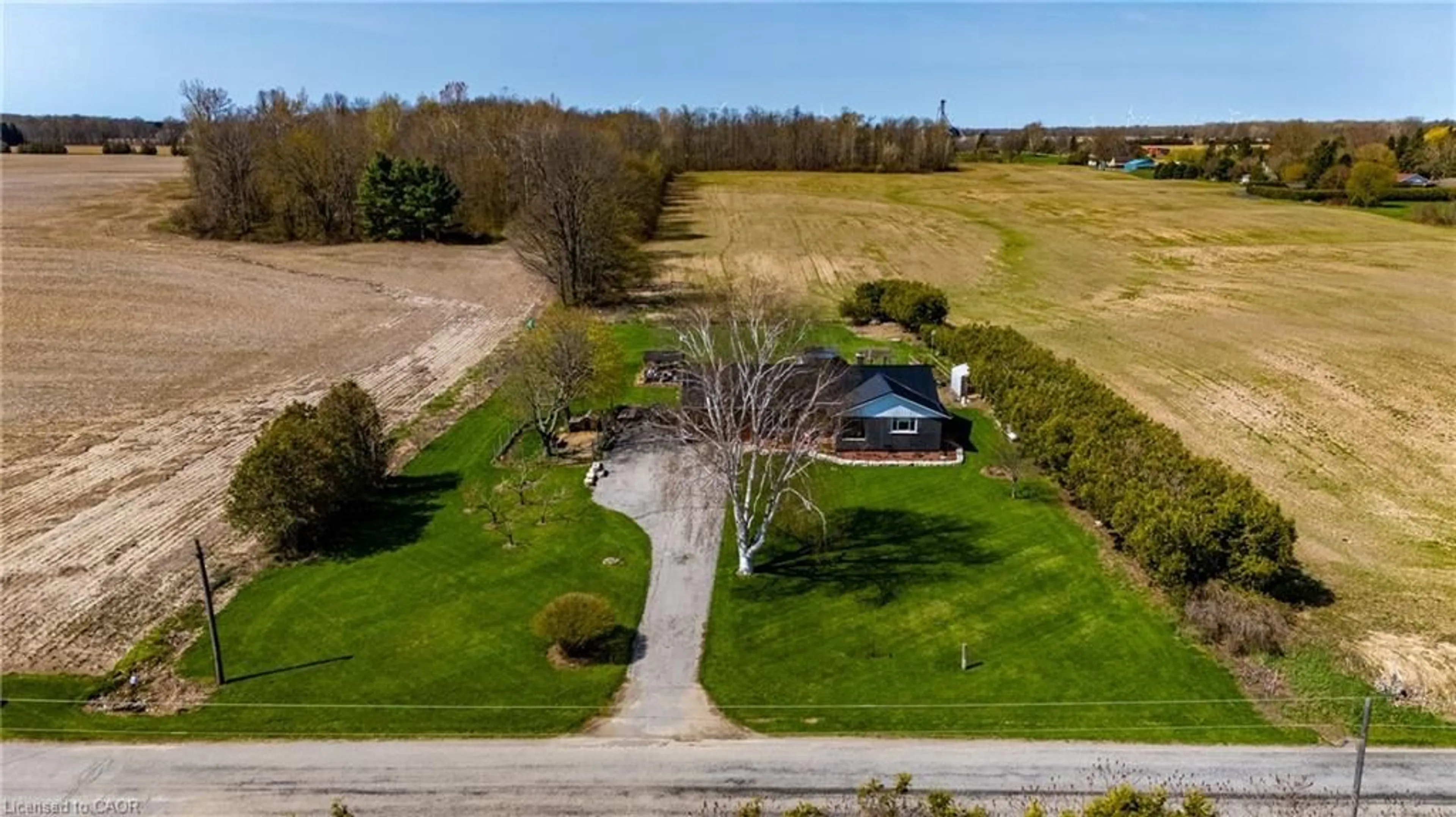 A pic from outside/outdoor area/front of a property/back of a property/a pic from drone, unknown for 261 West Quarter Line Rd, Port Rowan Ontario N0E 1M0
