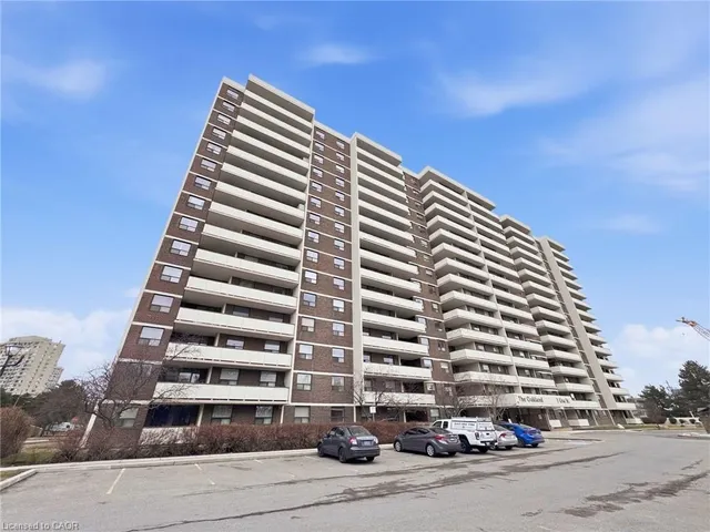 308 Lisa St #308, Brampton 2