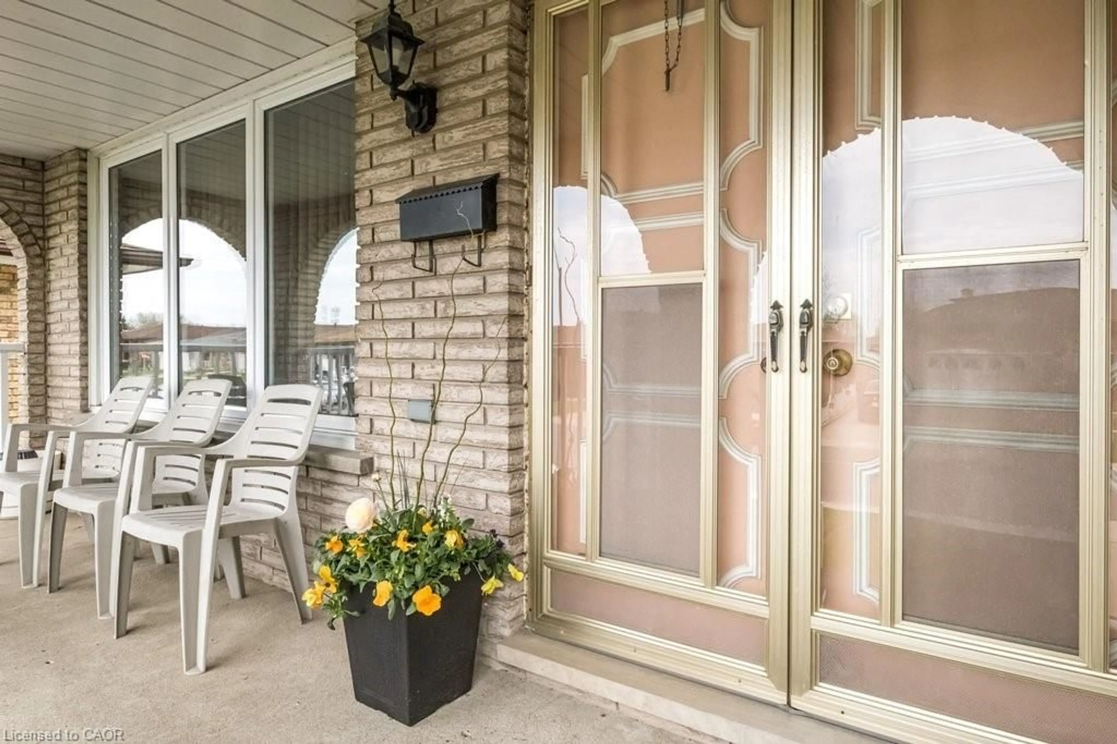 Patio, street for 2 Village Dr, Hamilton Ontario L8E 3M8