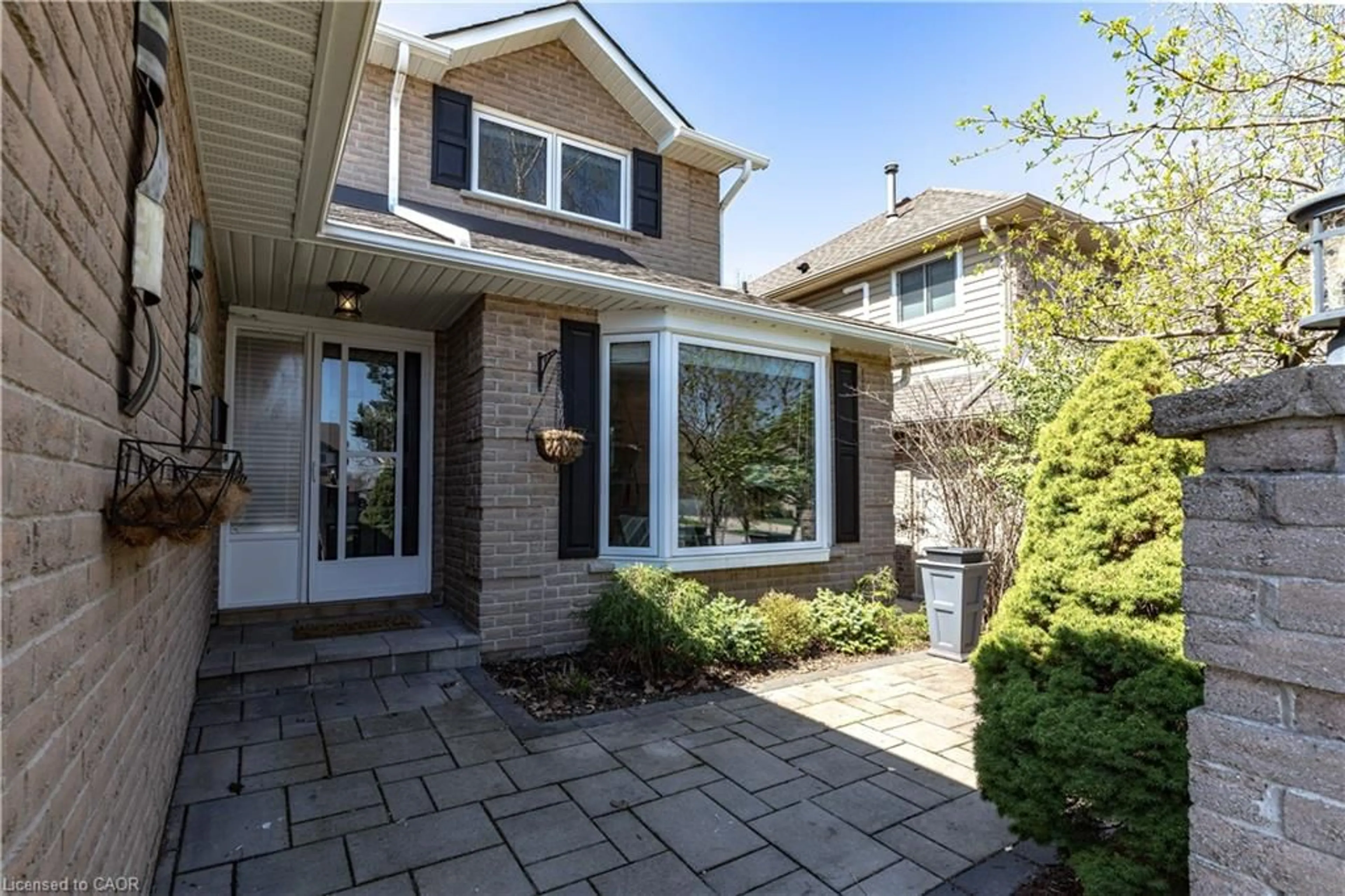 Home with brick exterior material, street for 2391 Arnold Cres, Burlington Ontario L7F 4J2