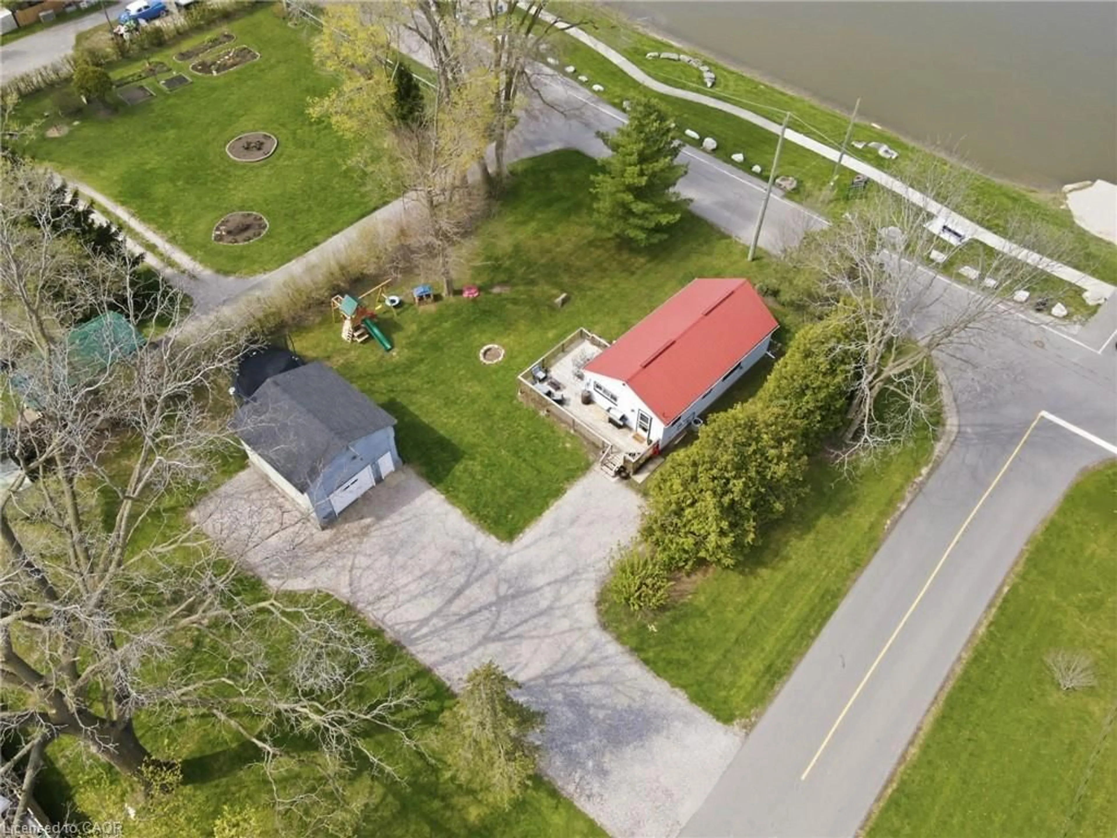 A pic from outside/outdoor area/front of a property/back of a property/a pic from drone, water/lake/river/ocean view for 12 Ouse St, Cayuga Ontario N0A 1E0