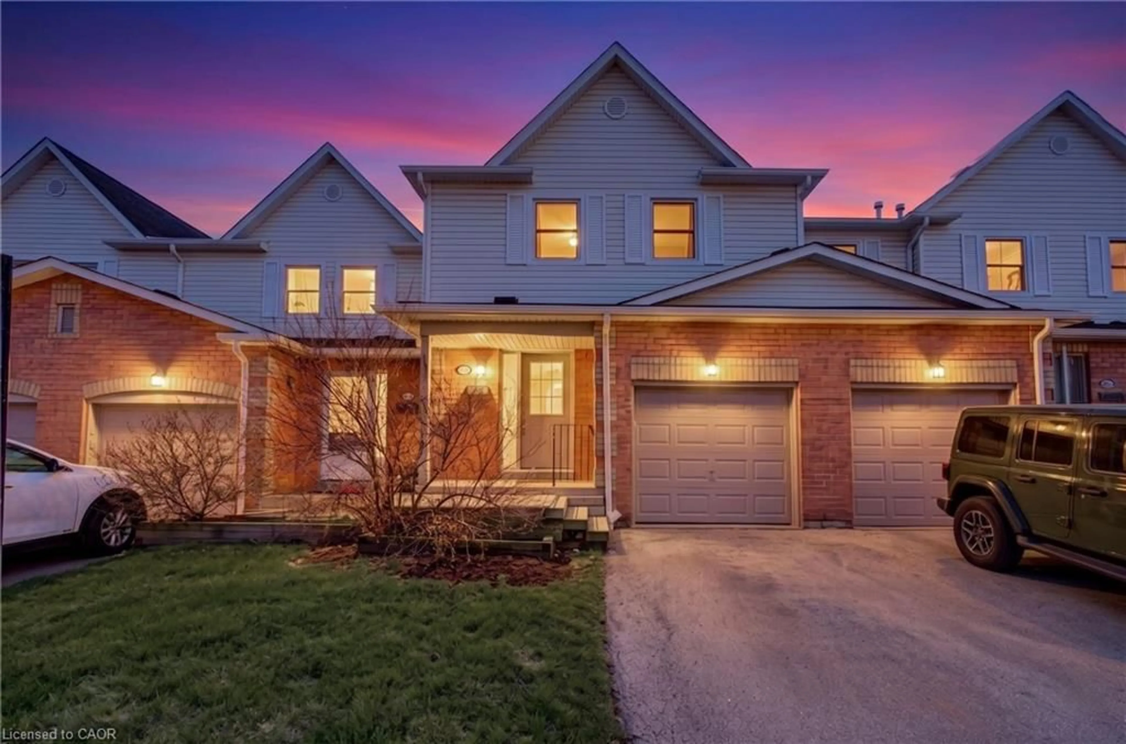 Home with brick exterior material, street for 2355 Fifth Line #63, Mississauga Ontario L5K 2M8