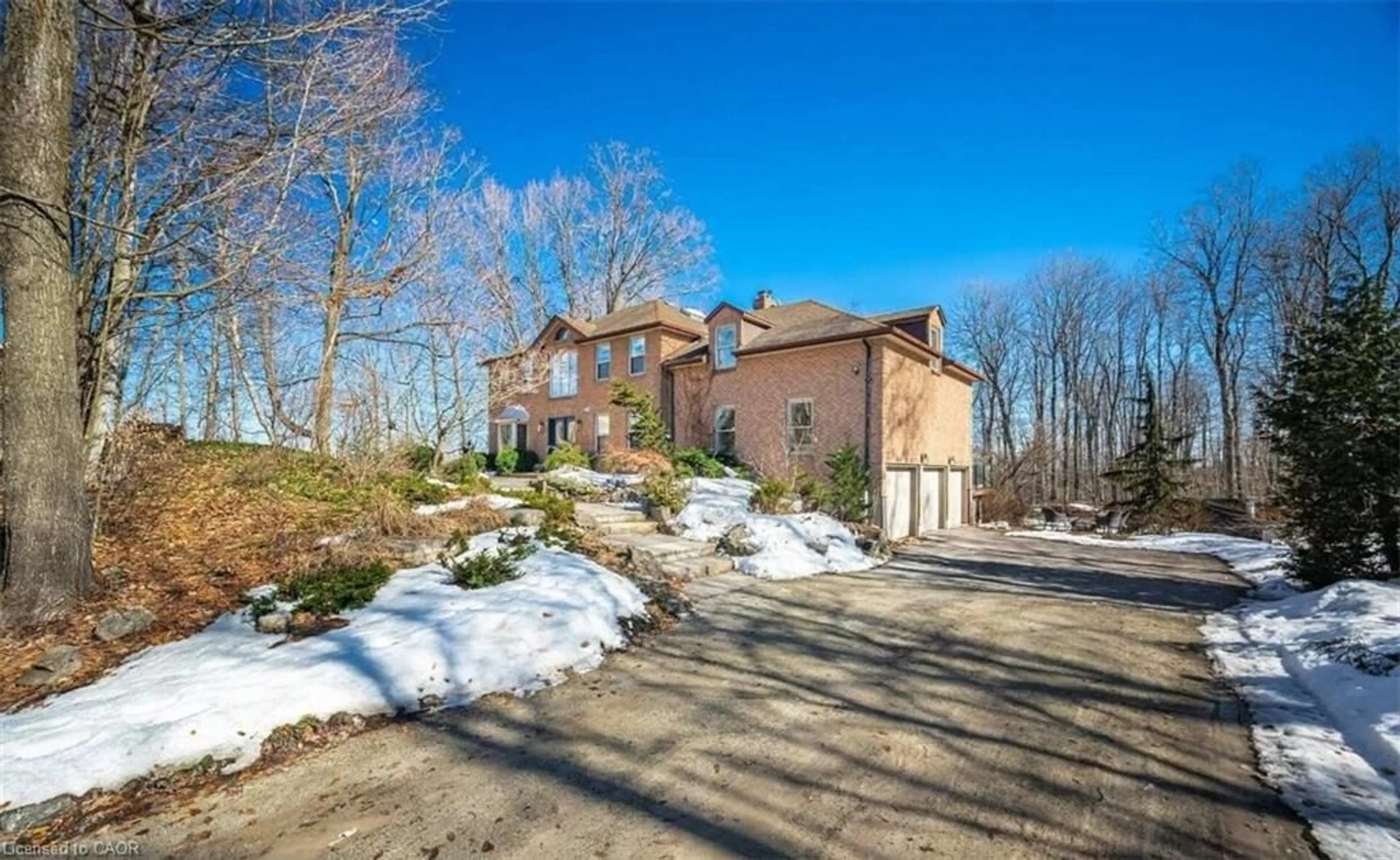 Unknown for 877 The Grange Sideroad, Caledon Ontario L7C 0E4