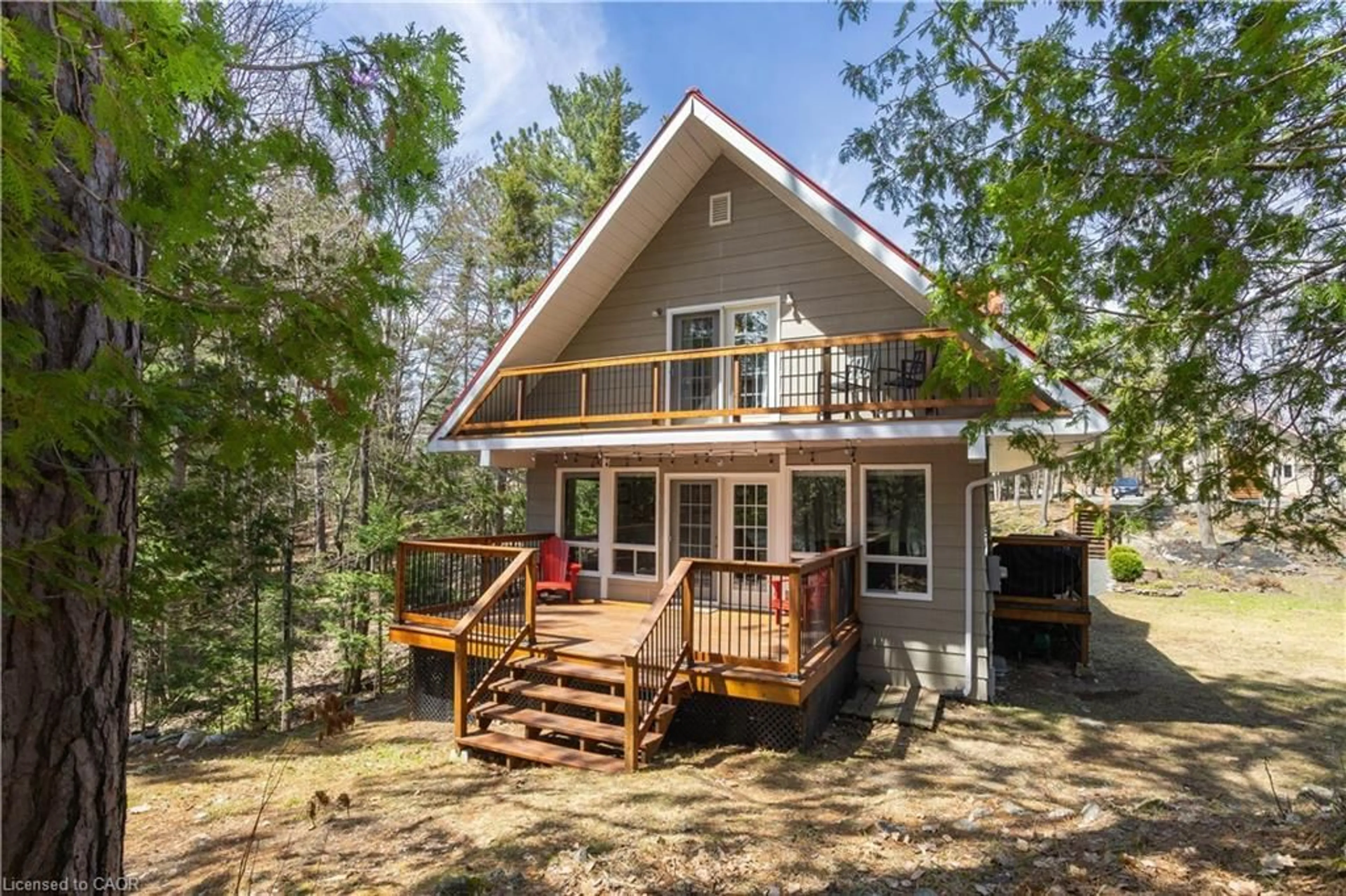 Home with vinyl exterior material, water/lake/river/ocean view for 611 Clear Lake Dr, Espanola Ontario P5E 1N6