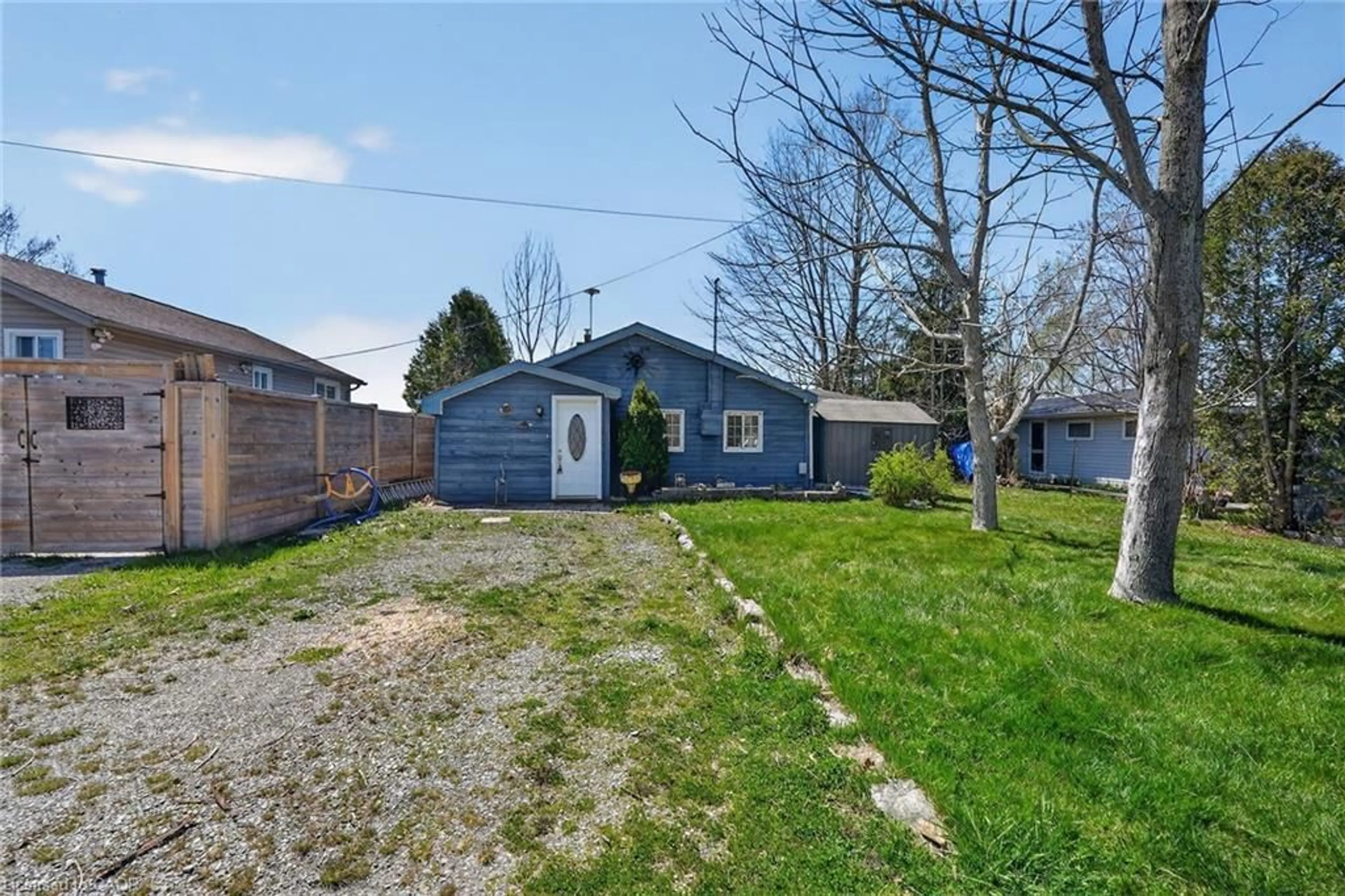 A pic from outside/outdoor area/front of a property/back of a property/a pic from drone, street for 111 Haldimand Rd 17 Rd, Dunnville Ontario N0A 1E0