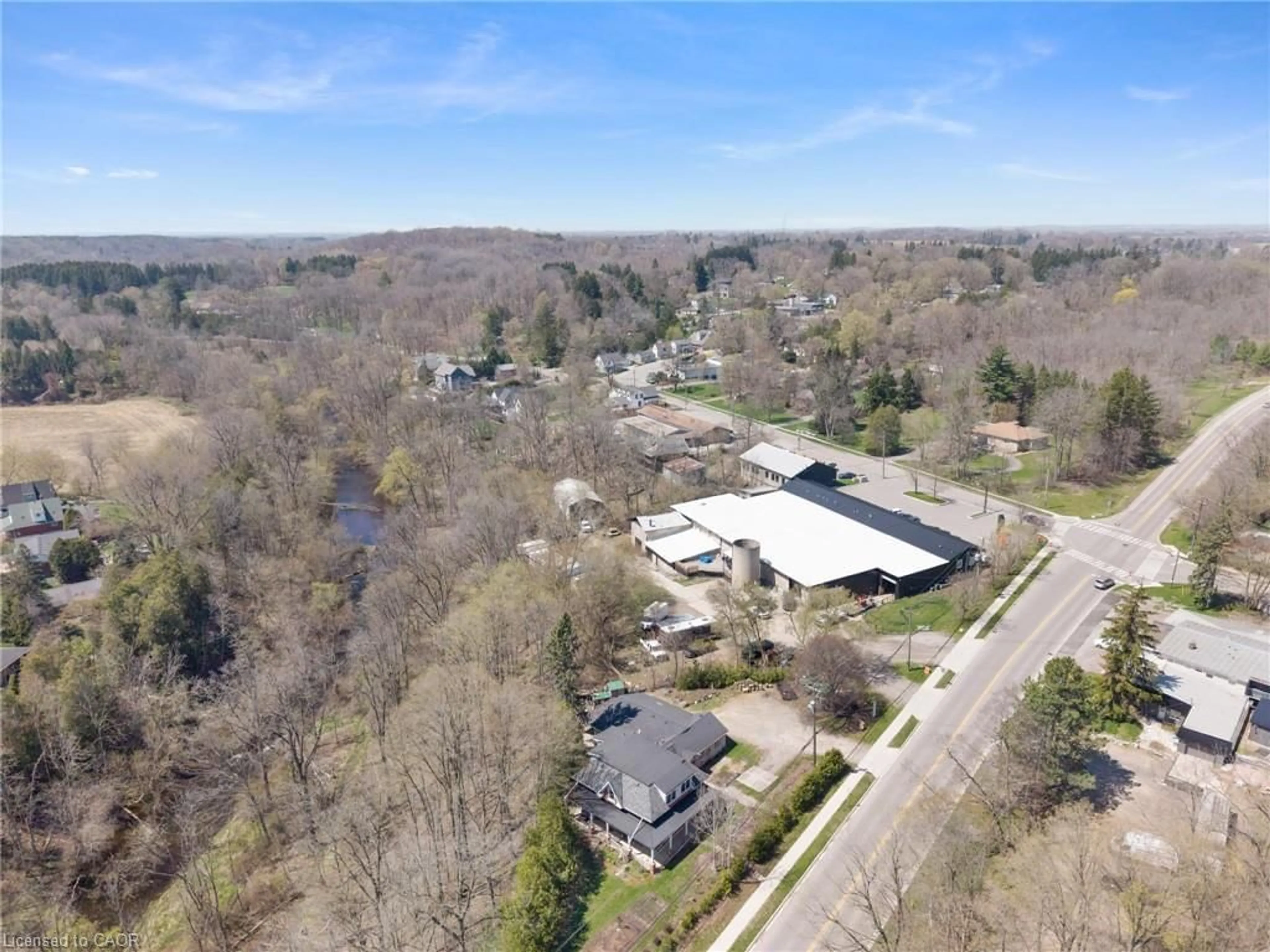 A pic from outside/outdoor area/front of a property/back of a property/a pic from drone, building for 311 Brock Rd, Hamilton Ontario L9H 5H4