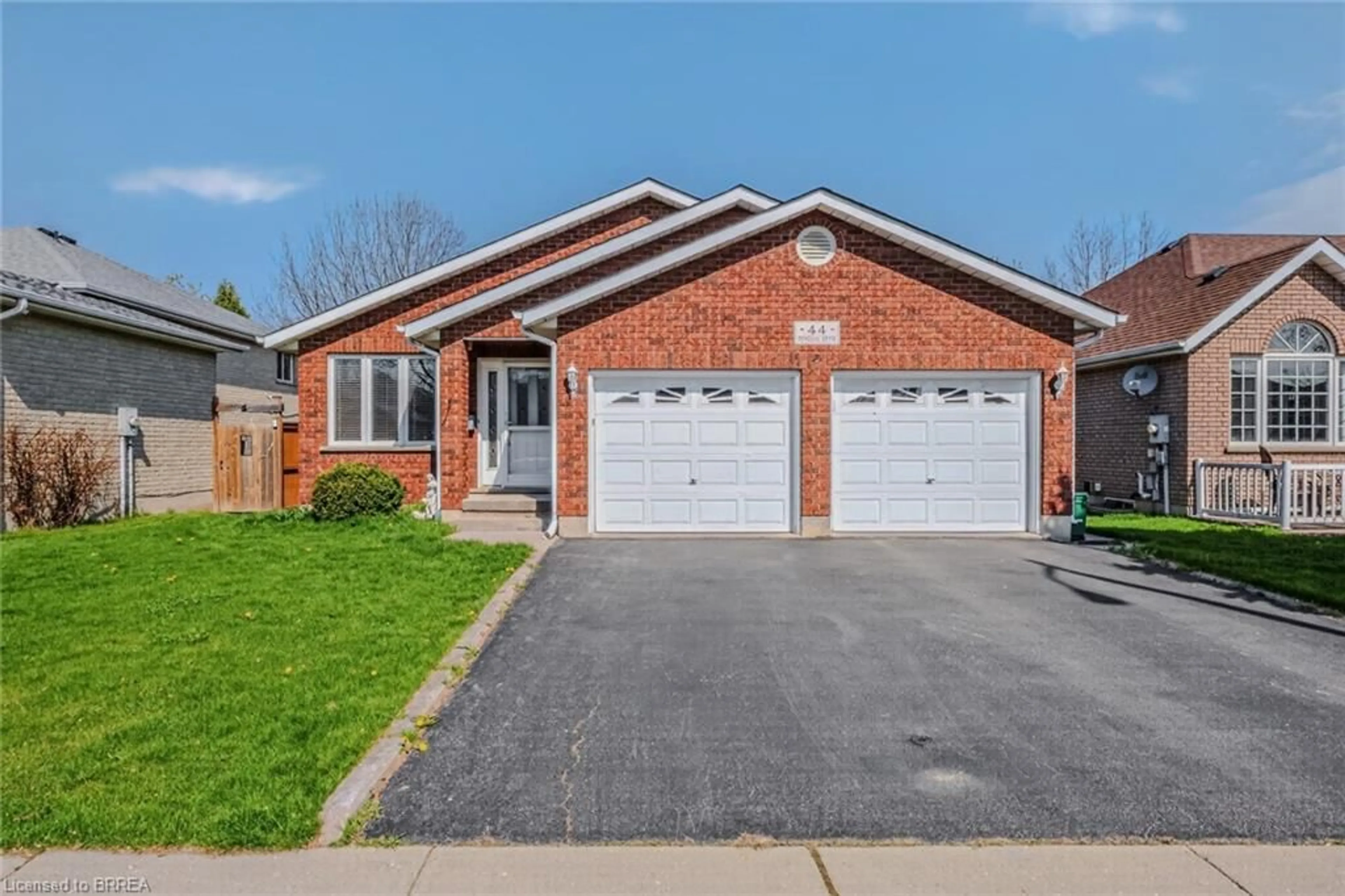 Home with brick exterior material, street for 44 Donegal Dr, Brantford Ontario N3T 6K8