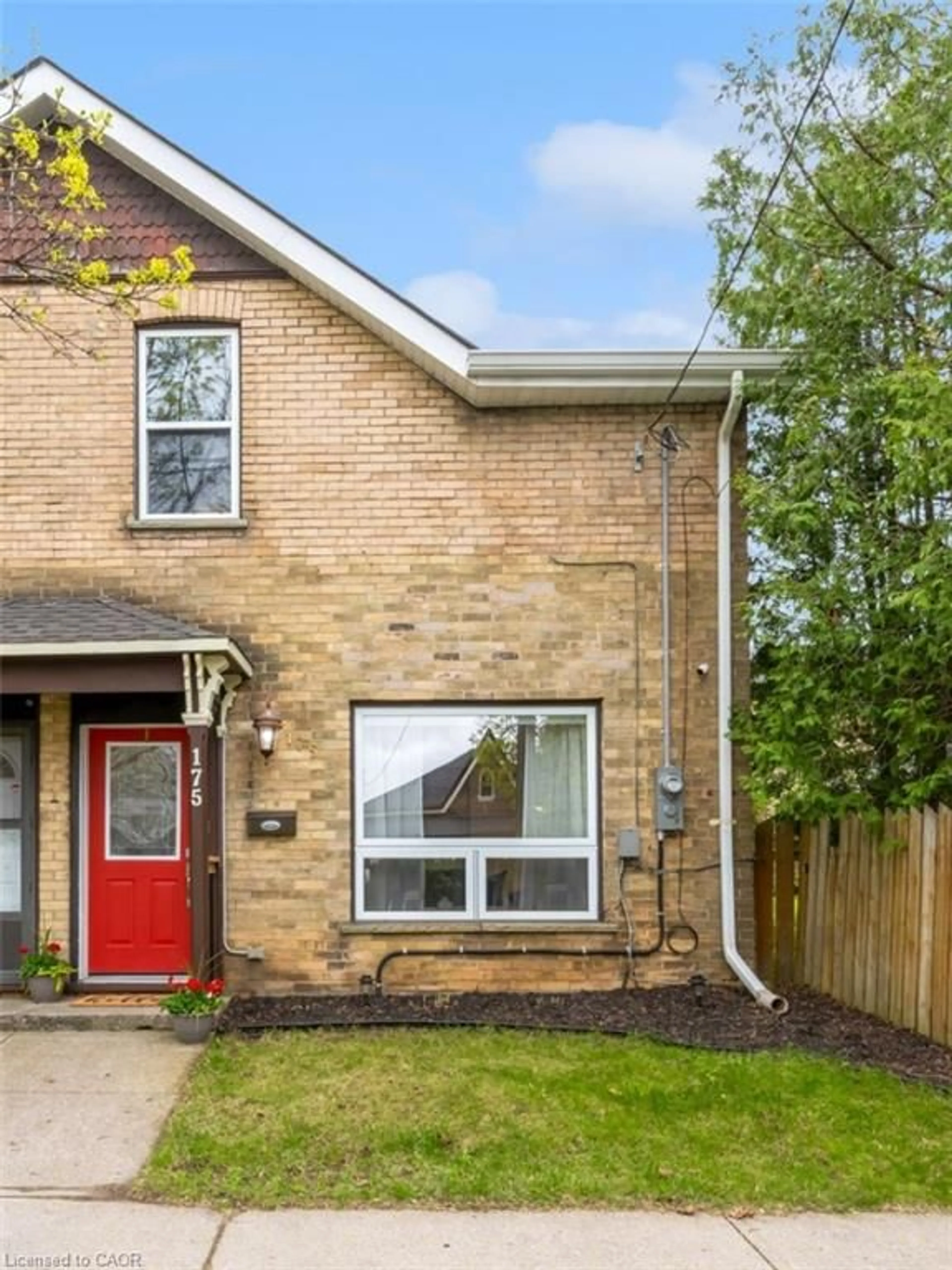 Home with brick exterior material, street for 175 Wellington St, Brantford Ontario N3S 3Z1