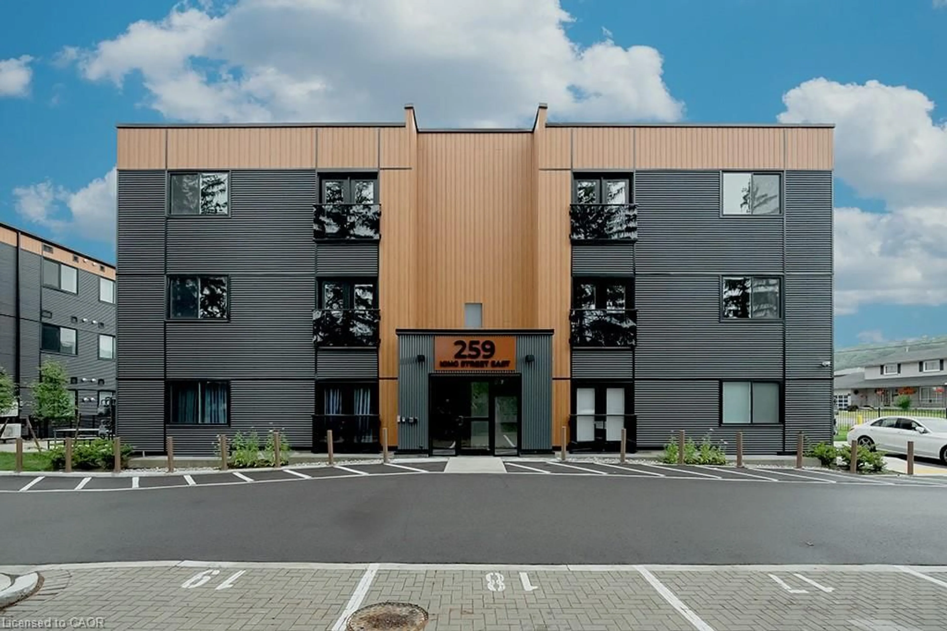 Unknown for 259 King St #3A, Stoney Creek Ontario L9G 1L9