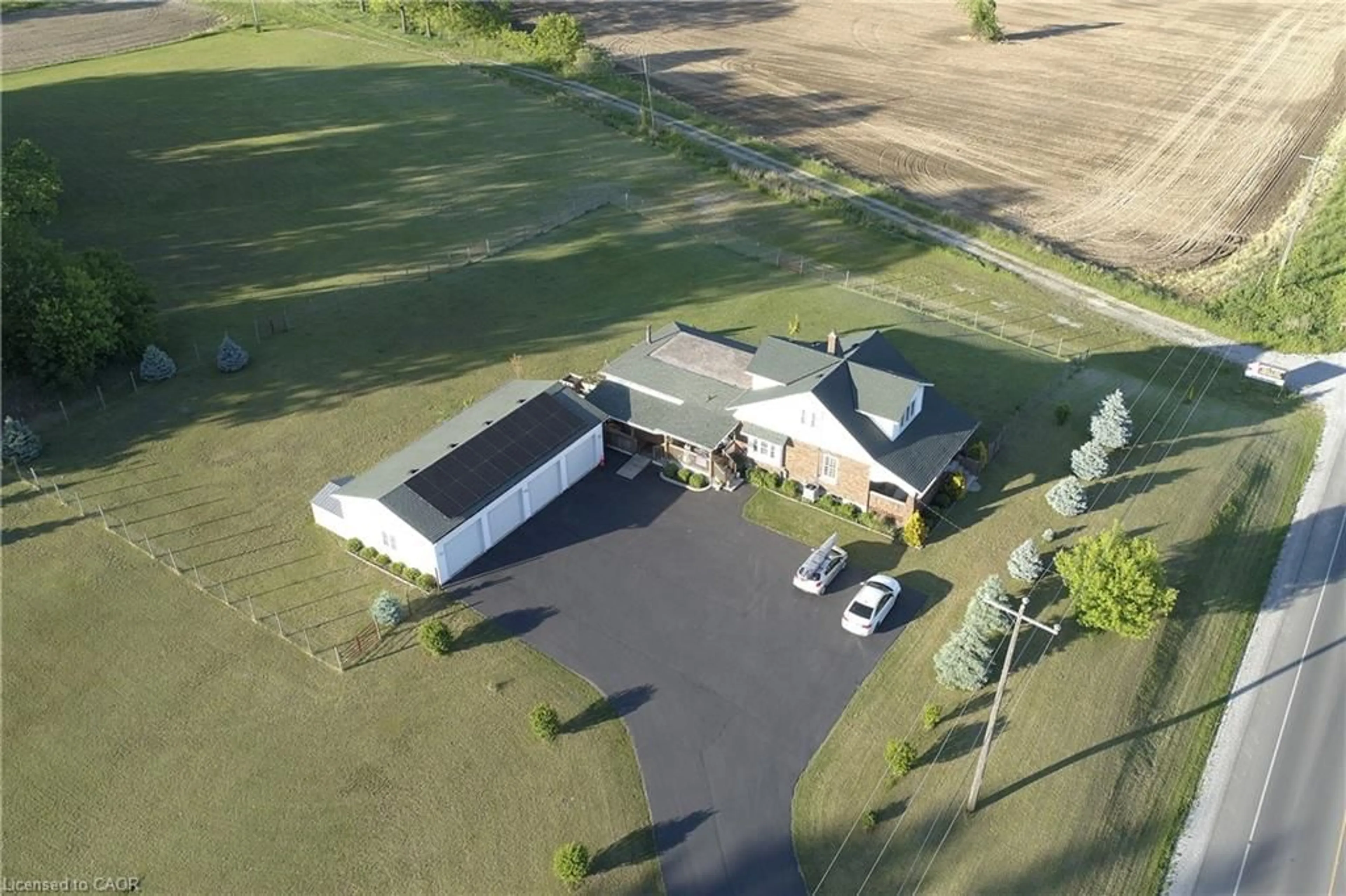 A pic from outside/outdoor area/front of a property/back of a property/a pic from drone, building for 589 Highway 6, Port Dover Ontario N0A 1N2