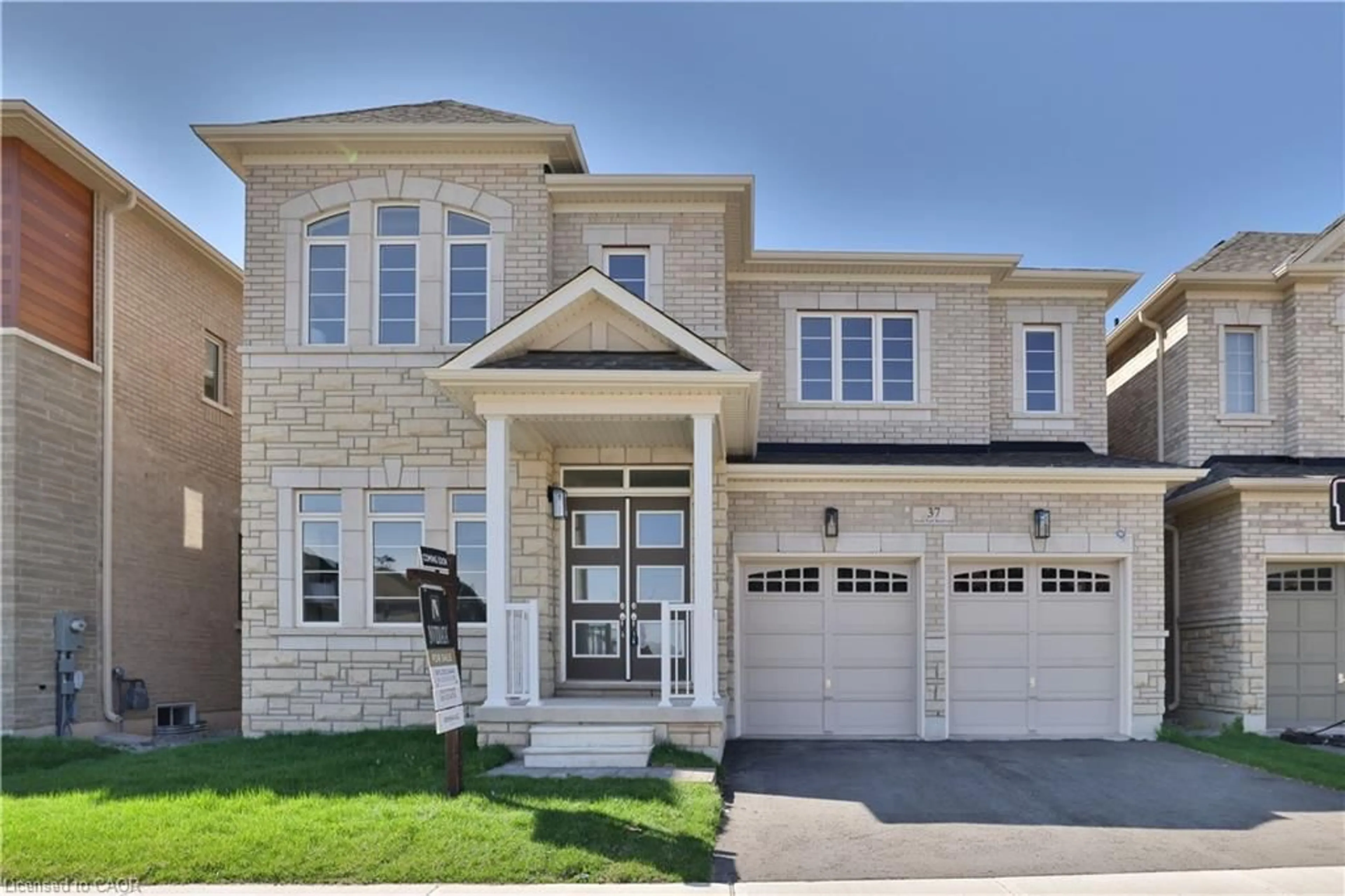 Home with brick exterior material, street for 37 North Park Blvd, Oakville Ontario L6M 0W8