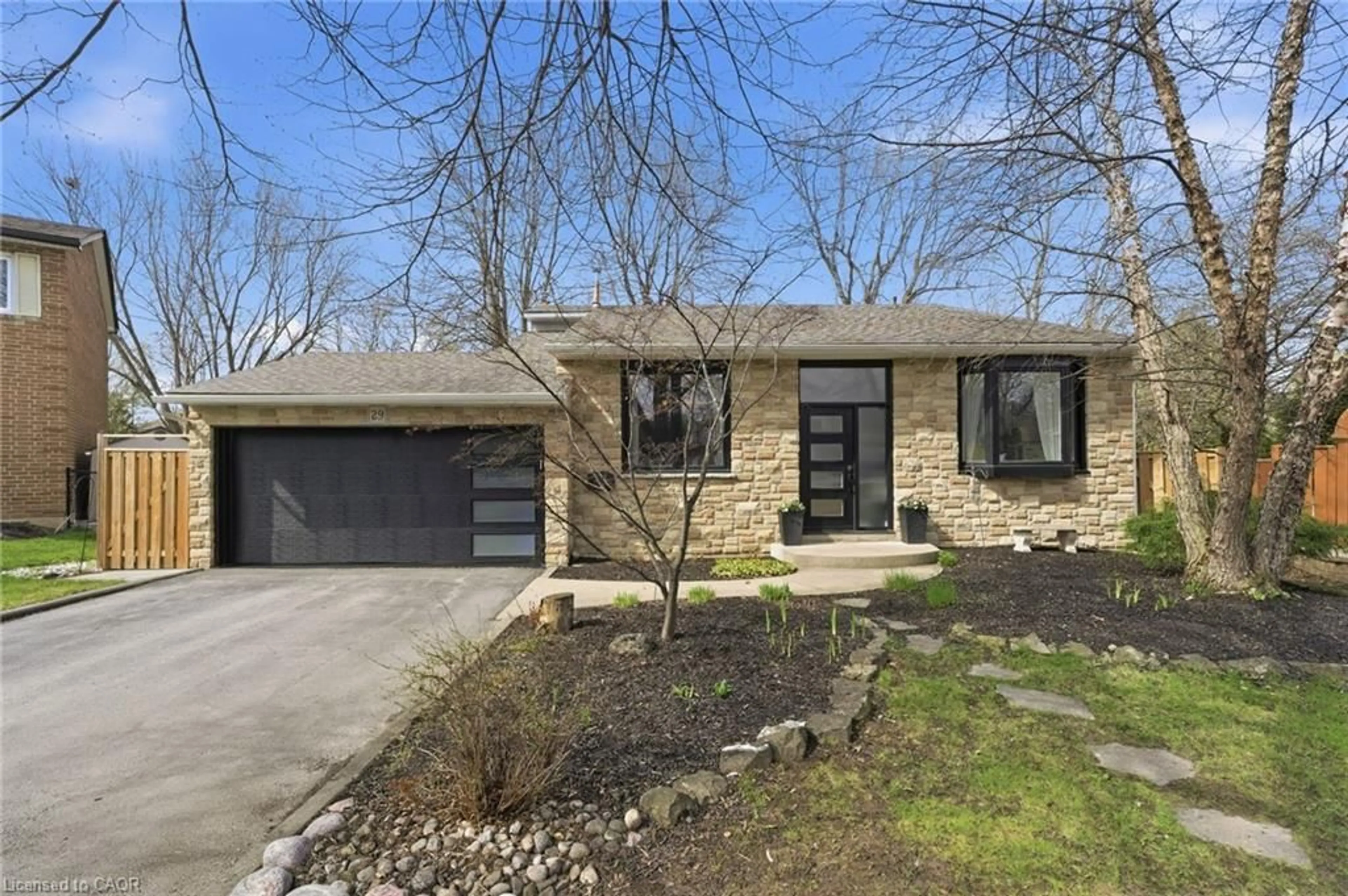 Home with brick exterior material, street for 29 Melissa Cres, Hamilton Ontario L9H 7C5