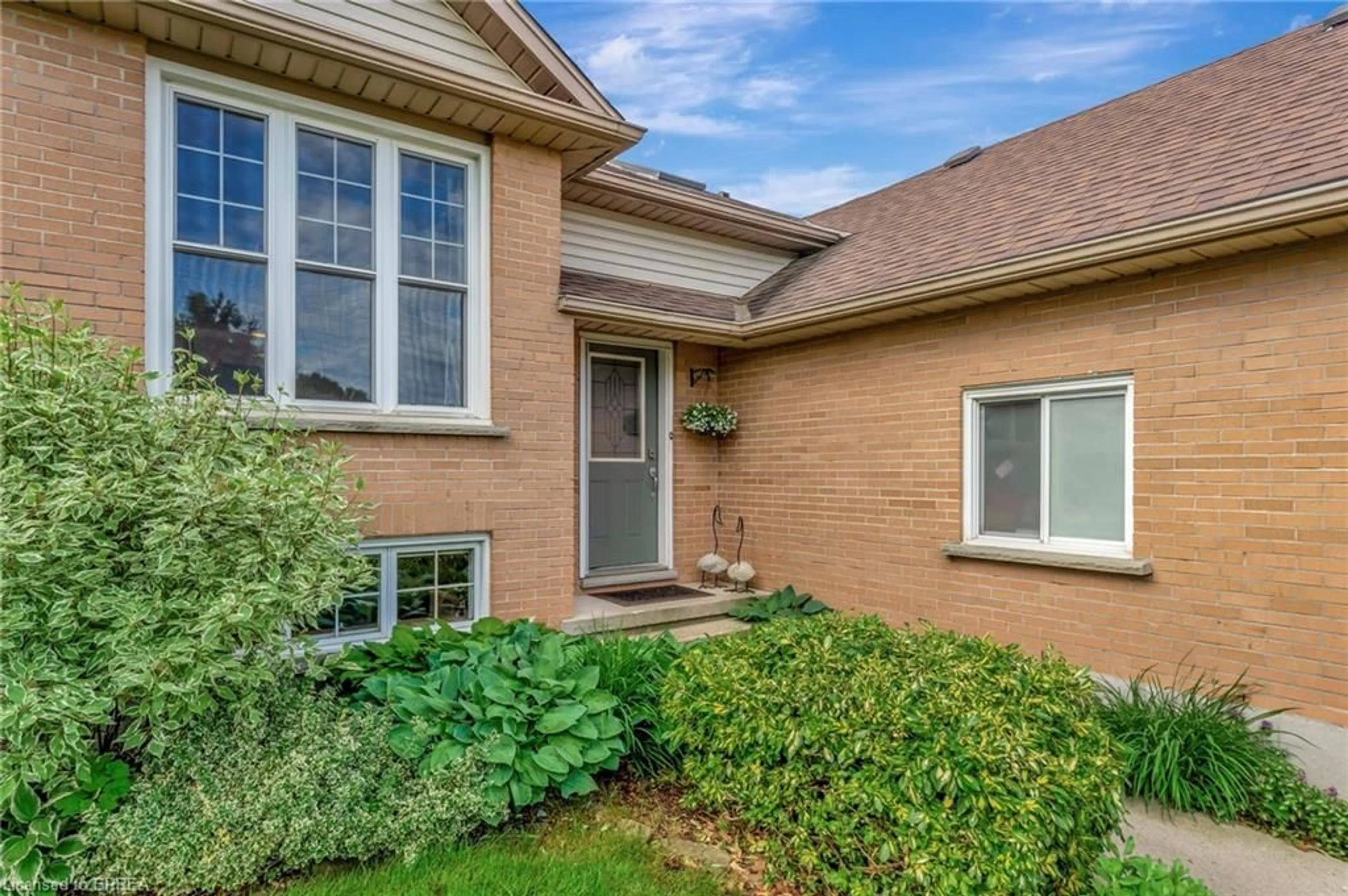 Home with brick exterior material, street for 6 Weston St, Paris Ontario N3L 4C1