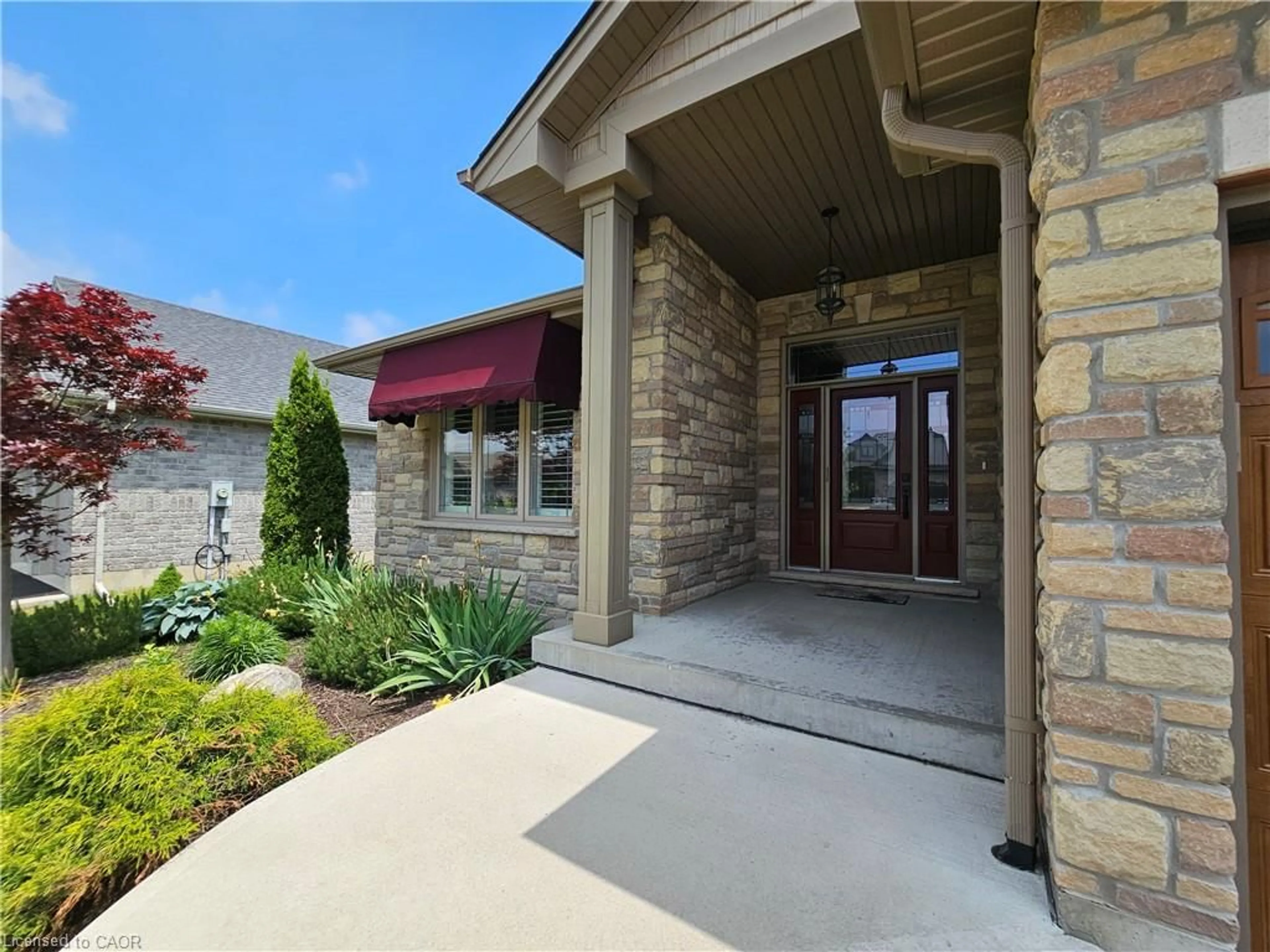 Indoor entryway for 98 Allandale Cres, Simcoe Ontario N3Y 0B4