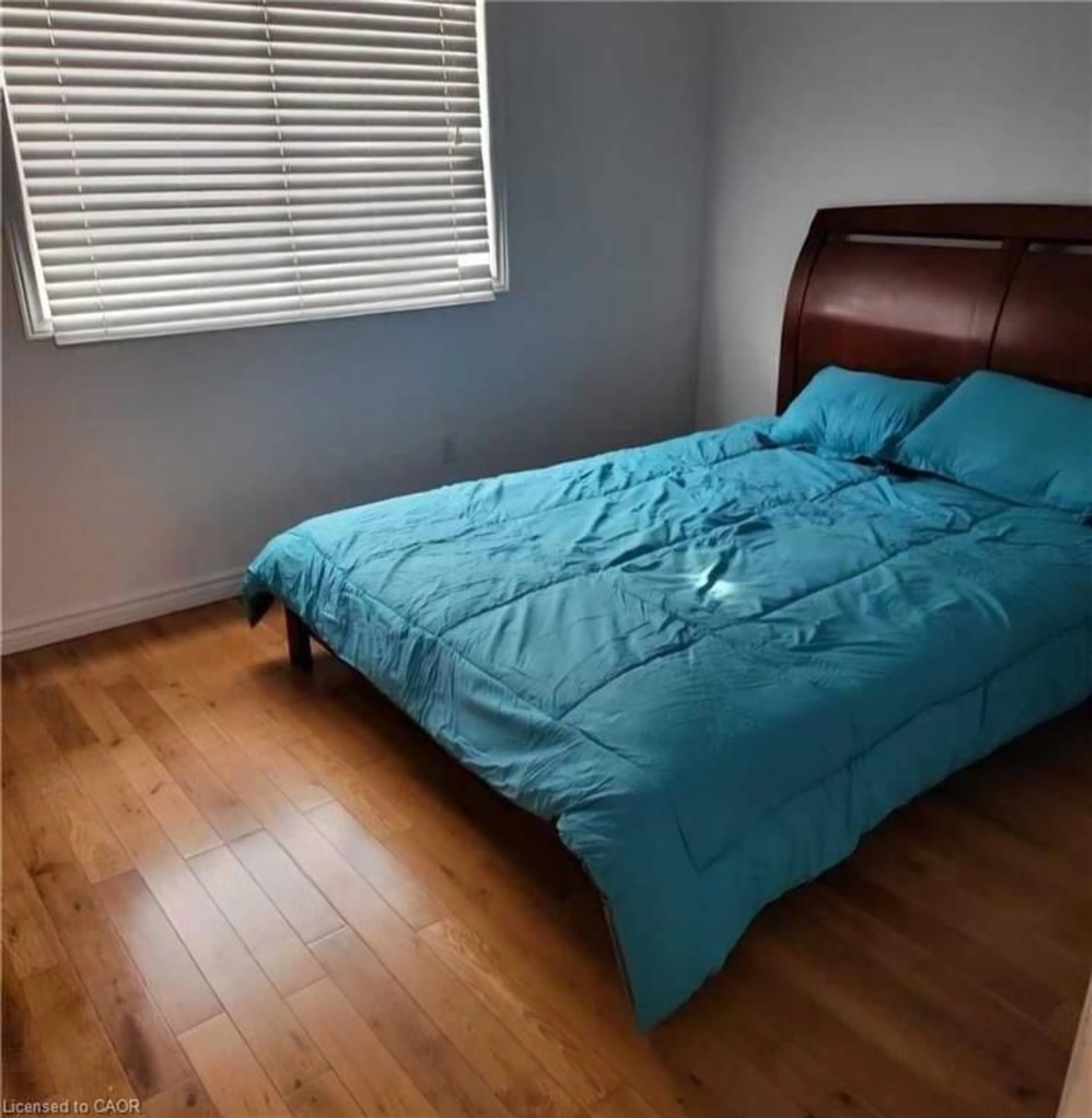 A pic of a room for 467 Limeridge Rd, Hamilton Ontario L9C 2V7