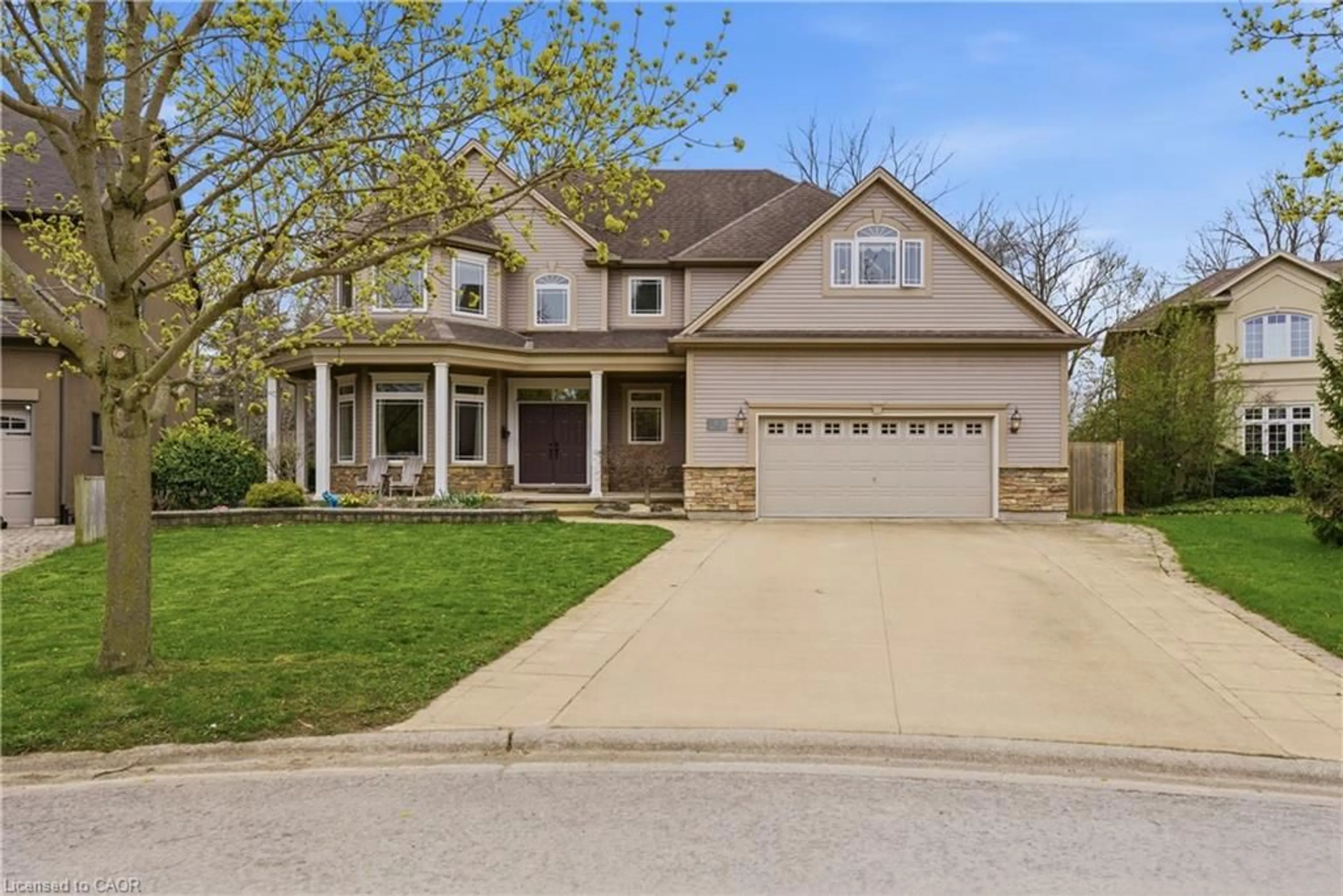 Home with brick exterior material, street for 52 Scullers Way, St. Catharines Ontario L2N 7T6