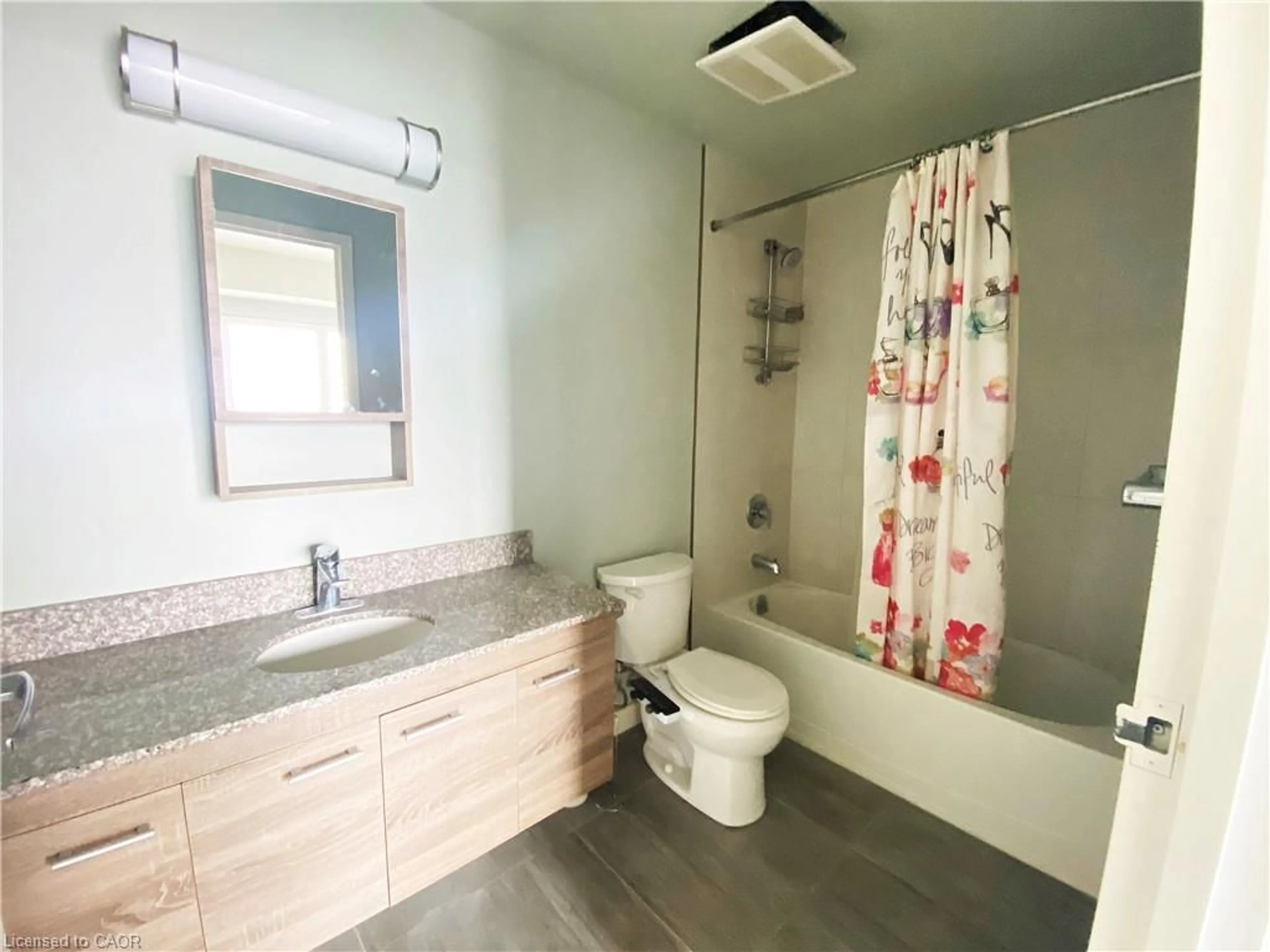 Standard bathroom, ceramic/tile floor for 318 Spruce St #1501, Waterloo Ontario N2L 0E9