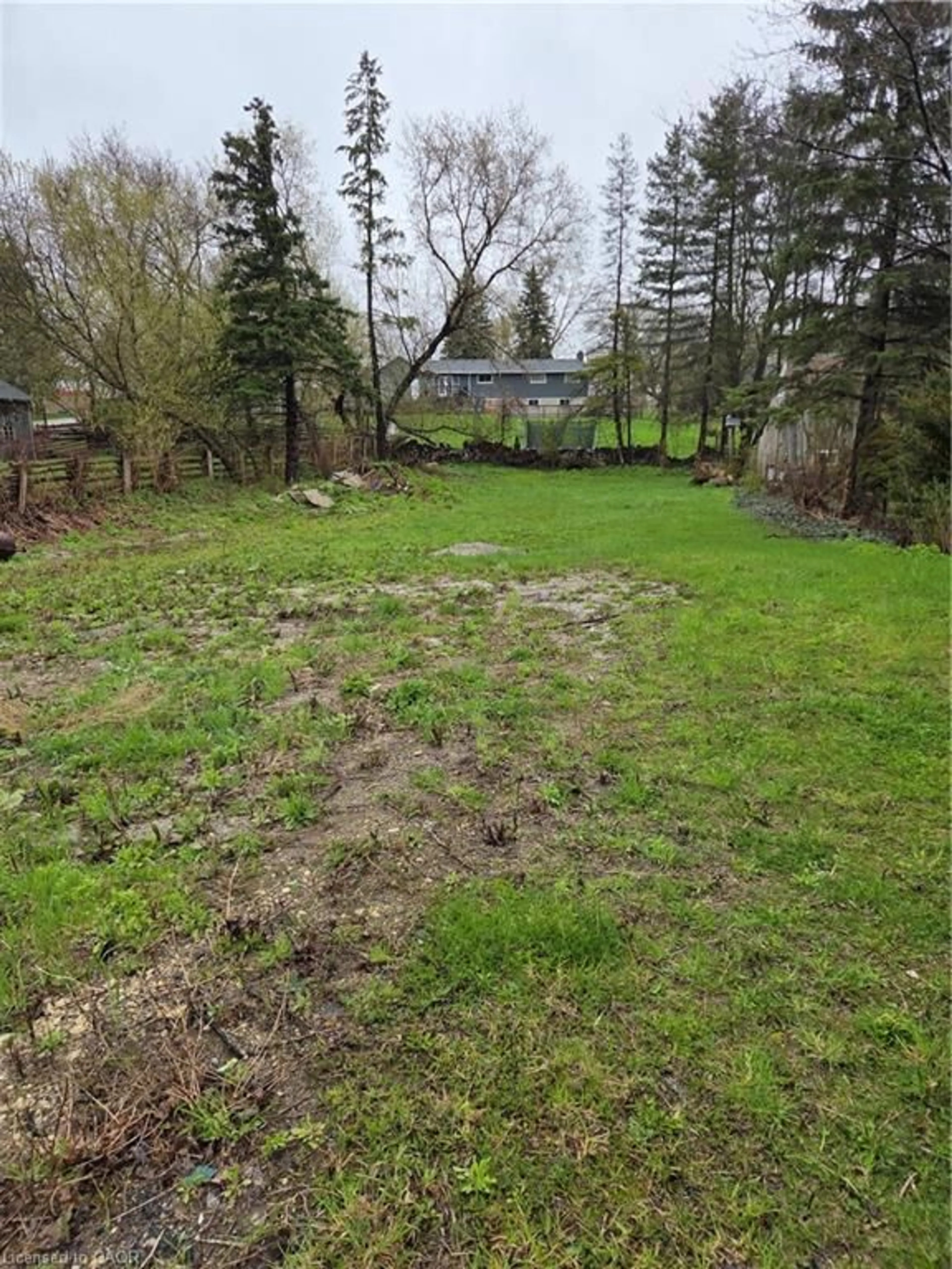 A pic from outside/outdoor area/front of a property/back of a property/a pic from drone, street for 56 Brock Rd S Rd, Puslinch Ontario N1H 6H9