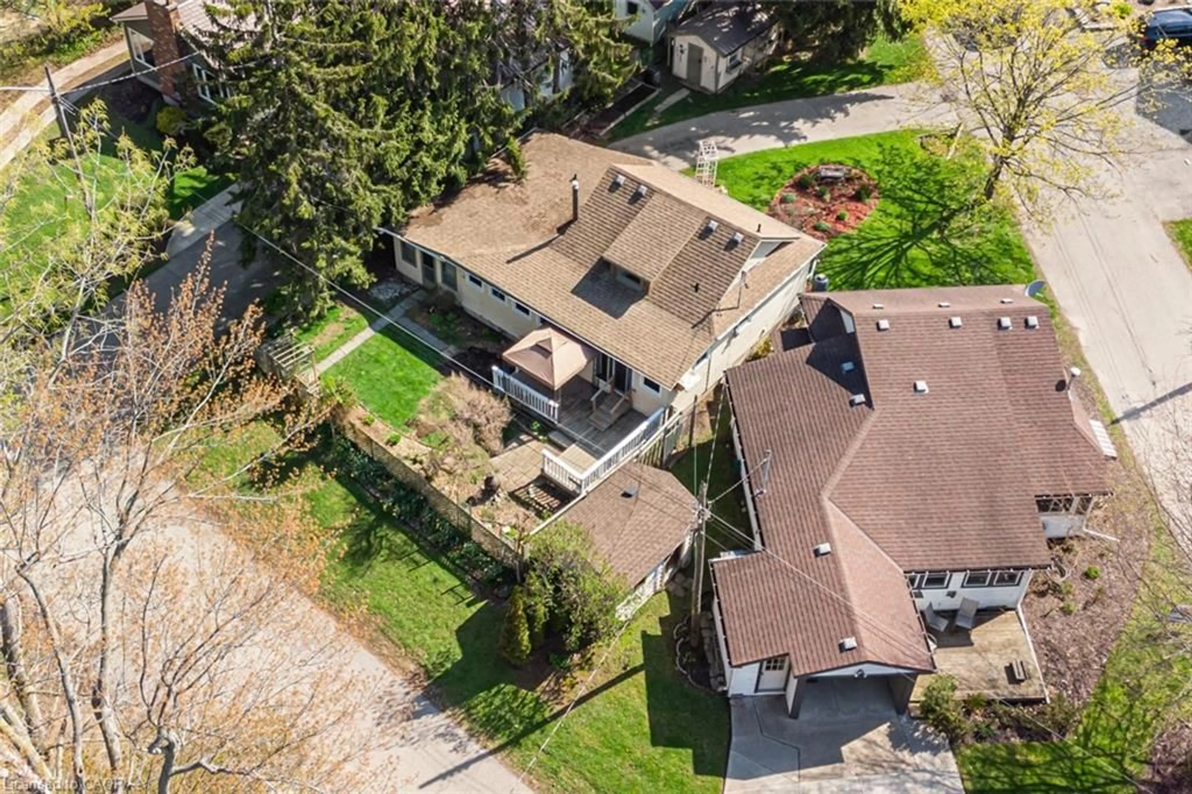A pic from outside/outdoor area/front of a property/back of a property/a pic from drone, street for 12 Broad St, Port Dover Ontario N0A 1N7