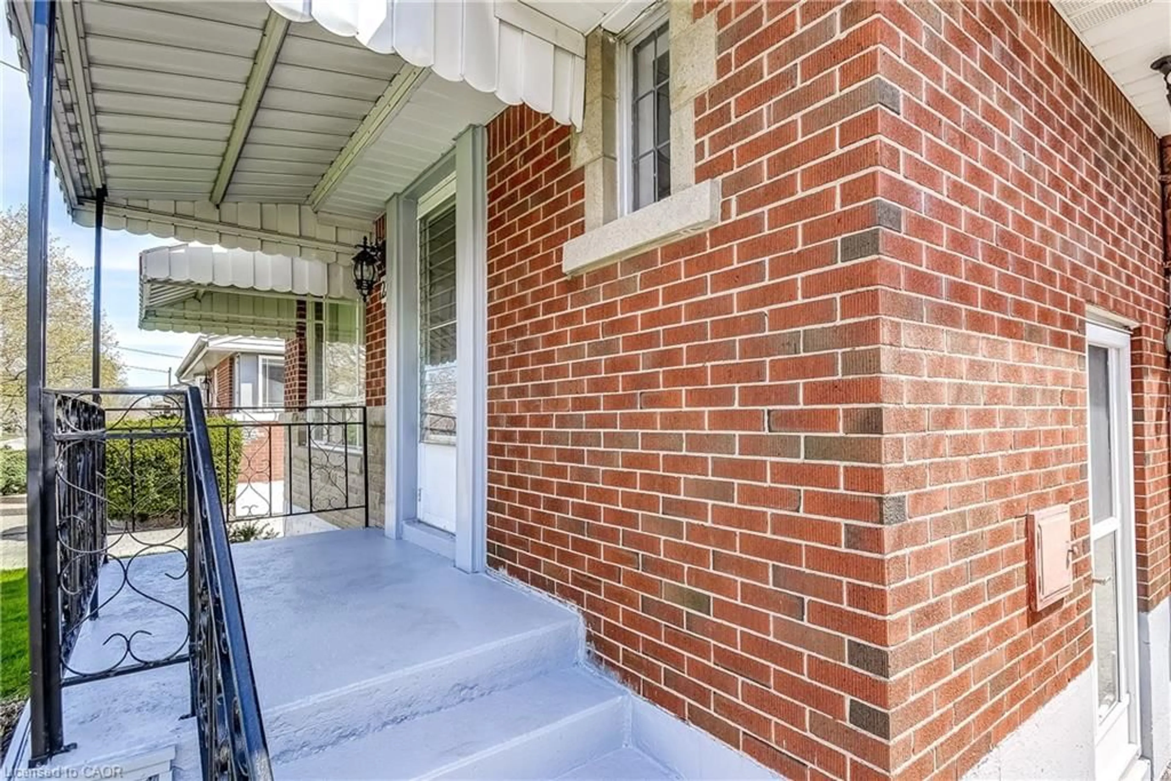 Home with brick exterior material, street for 23 Fernwood Cres, Hamilton Ontario L8T 3L2