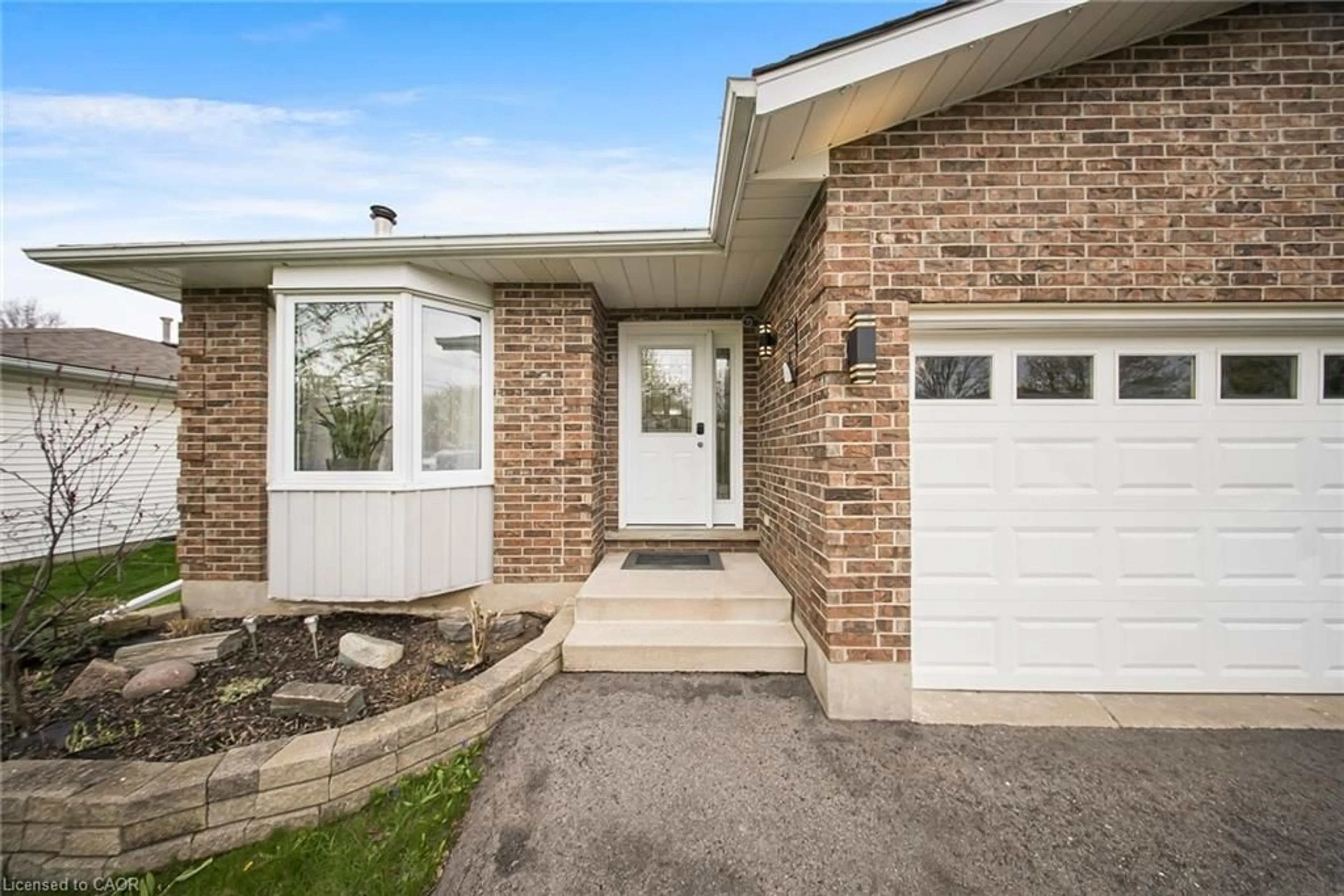 Home with brick exterior material, street for 276 Biehn Dr, Kitchener Ontario N2R 1B2