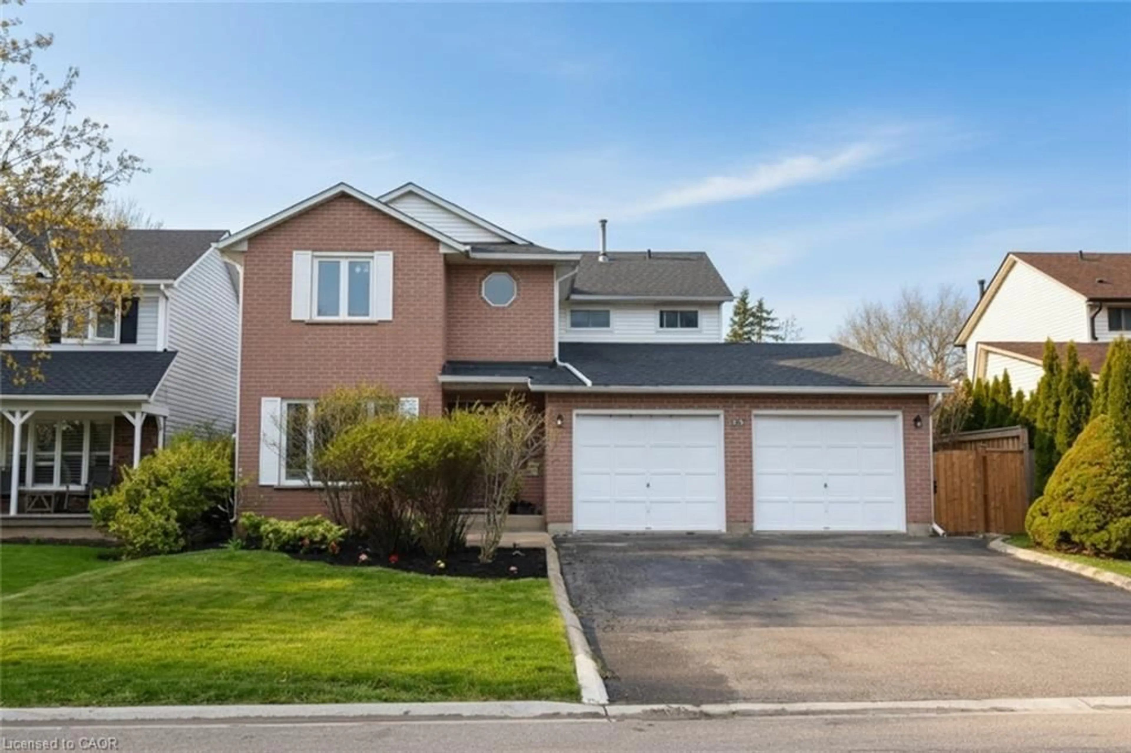 Home with vinyl exterior material, street for 50 Buchanan Dr, Caledonia Ontario N3W 1H2