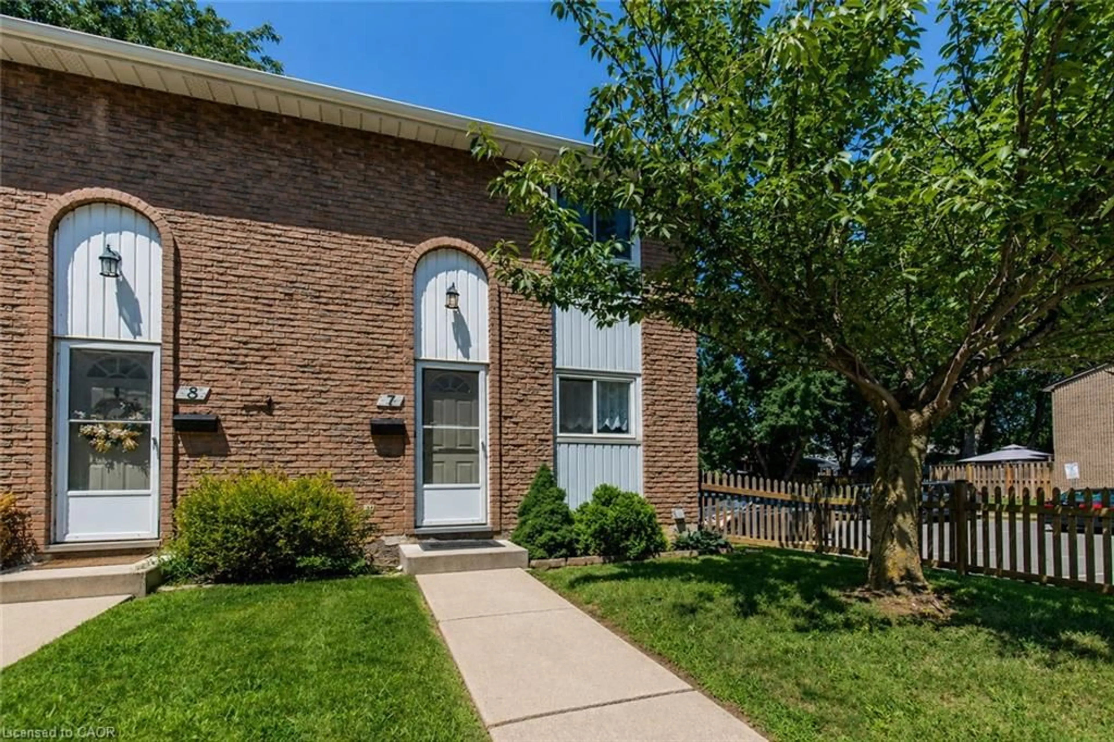 Home with brick exterior material, street for 25 Linfield Dr #7, St. Catharines Ontario L2N 5T7