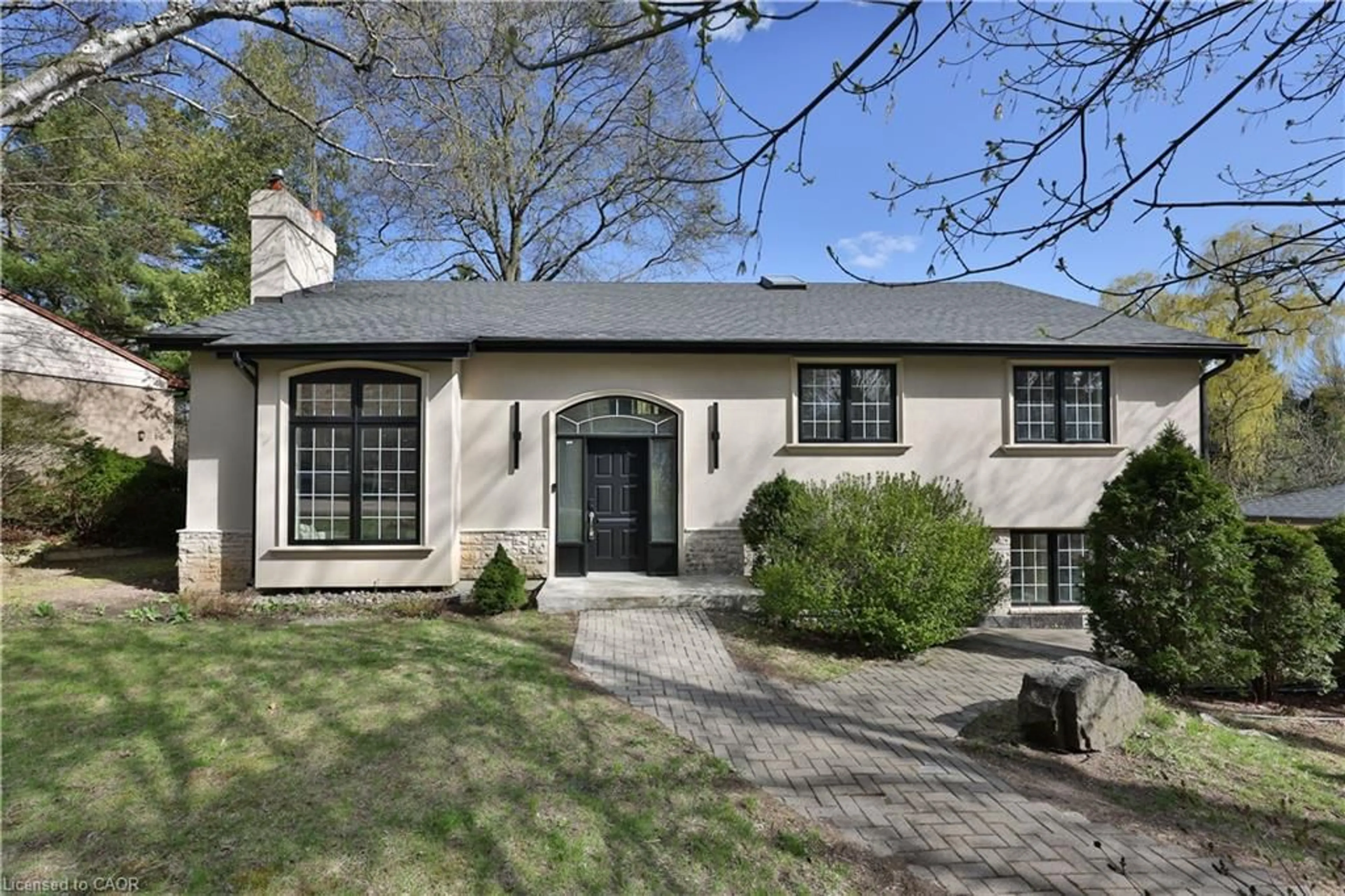 Home with brick exterior material, street for 1340 Contour Dr, Mississauga Ontario L5H 1B2