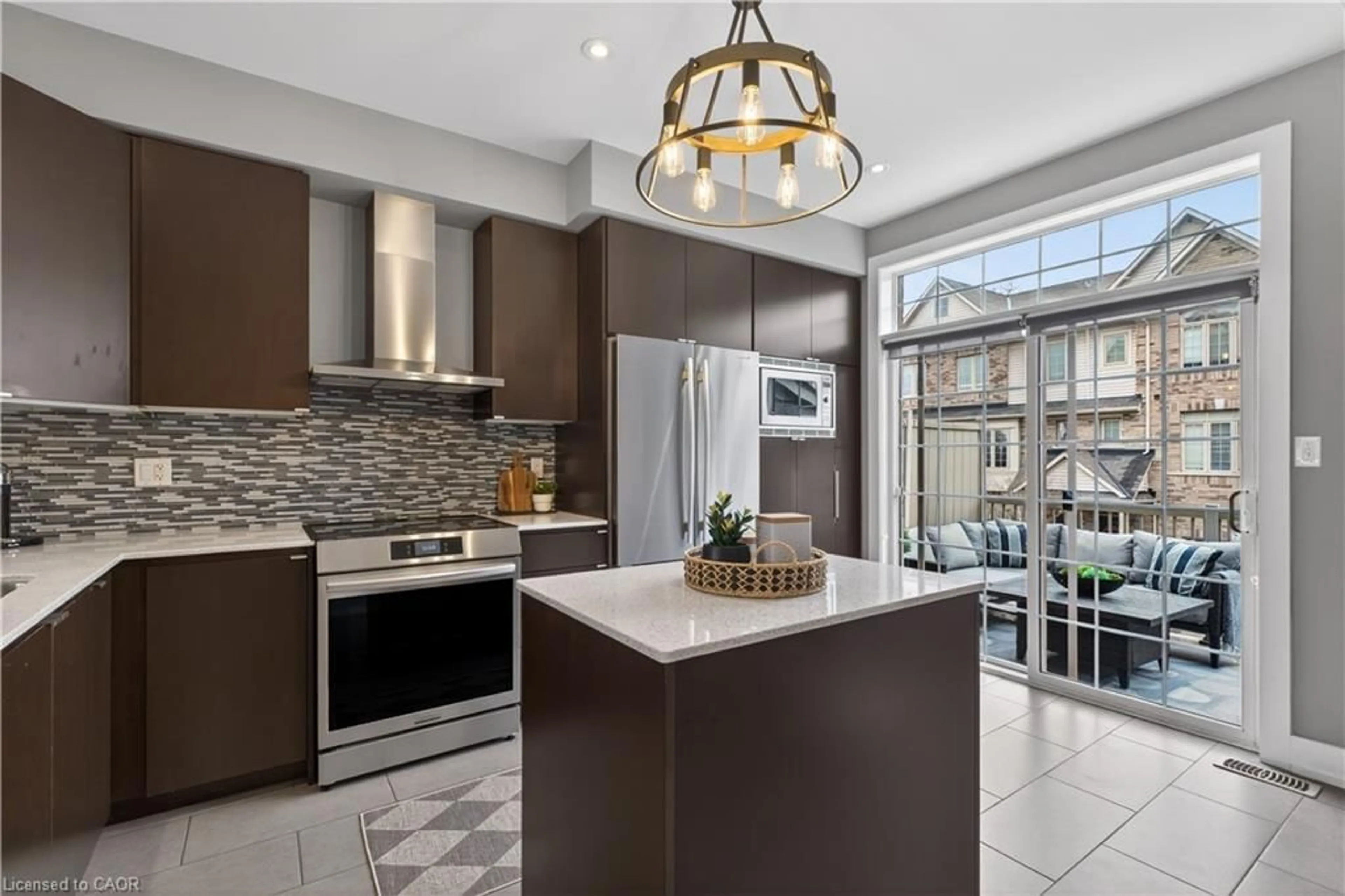 Open concept kitchen, ceramic/tile floor for 4165 Upper Middle Rd #30, Burlington Ontario L7M 0V4