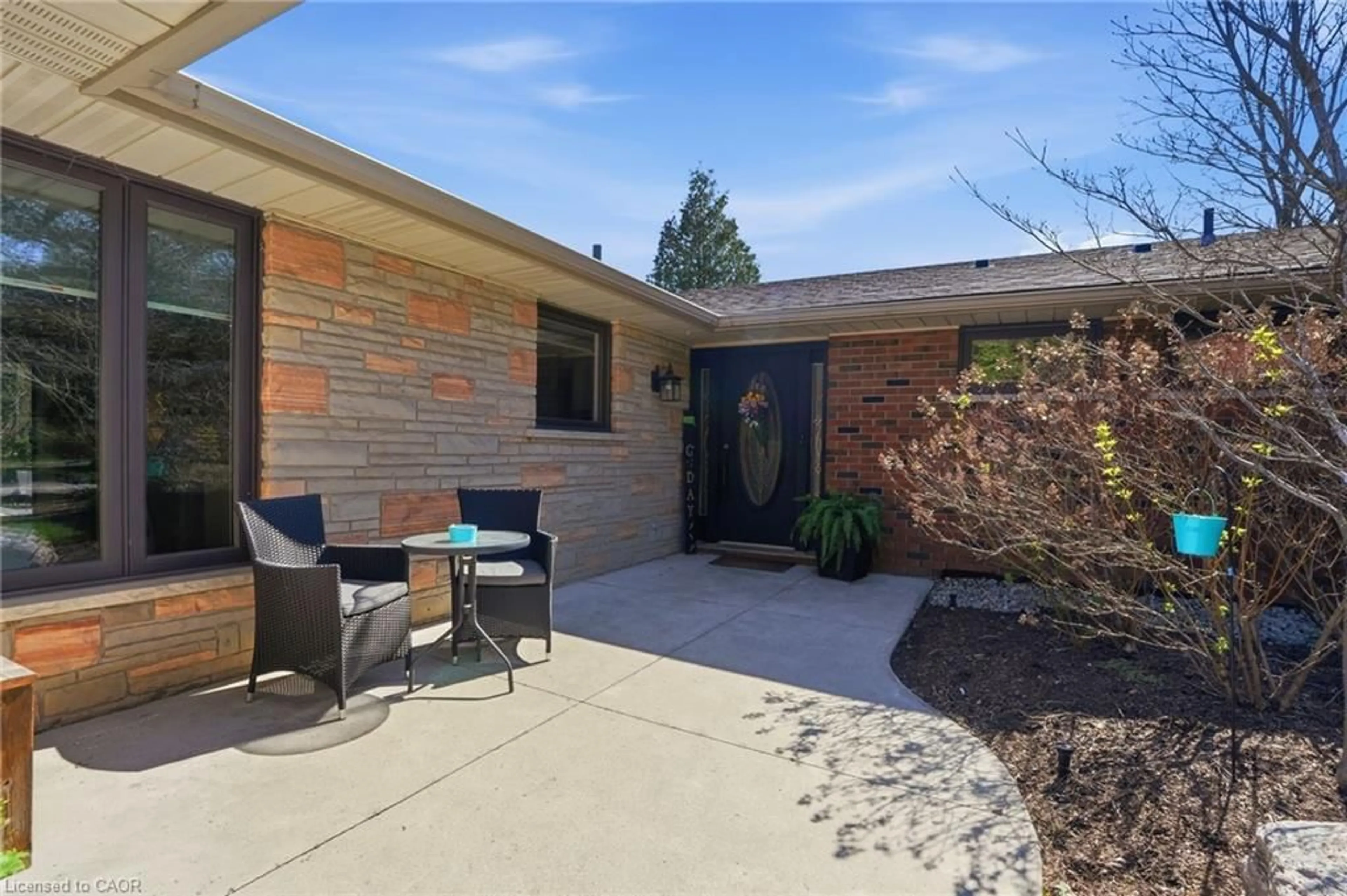 Home with brick exterior material, street for 30 Carl Cres, Waterdown Ontario L8B 0G5